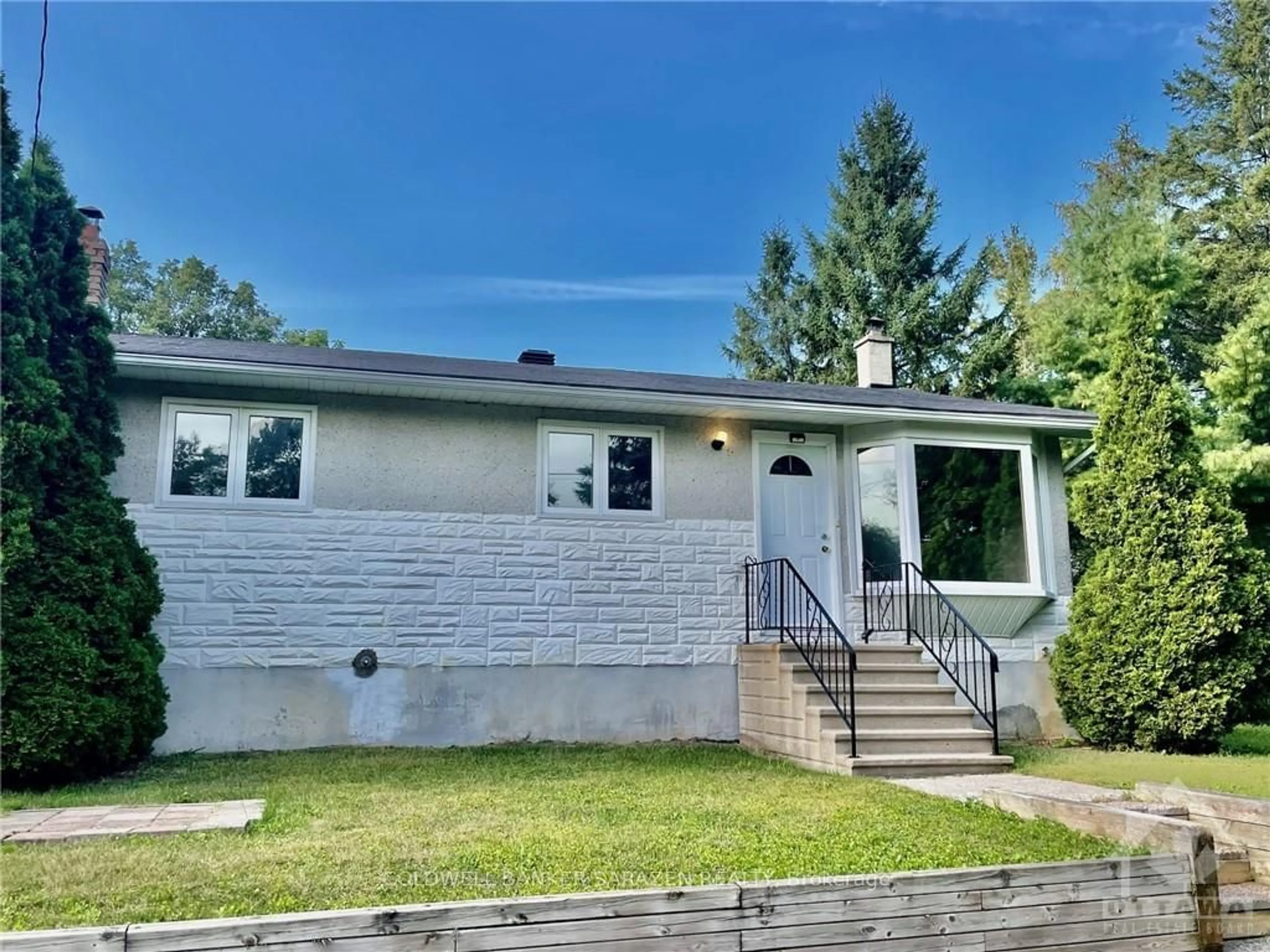 Frontside or backside of a home, cottage for 5695 LOYALIST St, Greely - Metcalfe - Osgoode - Vernon and Area Ontario K0A 2W0