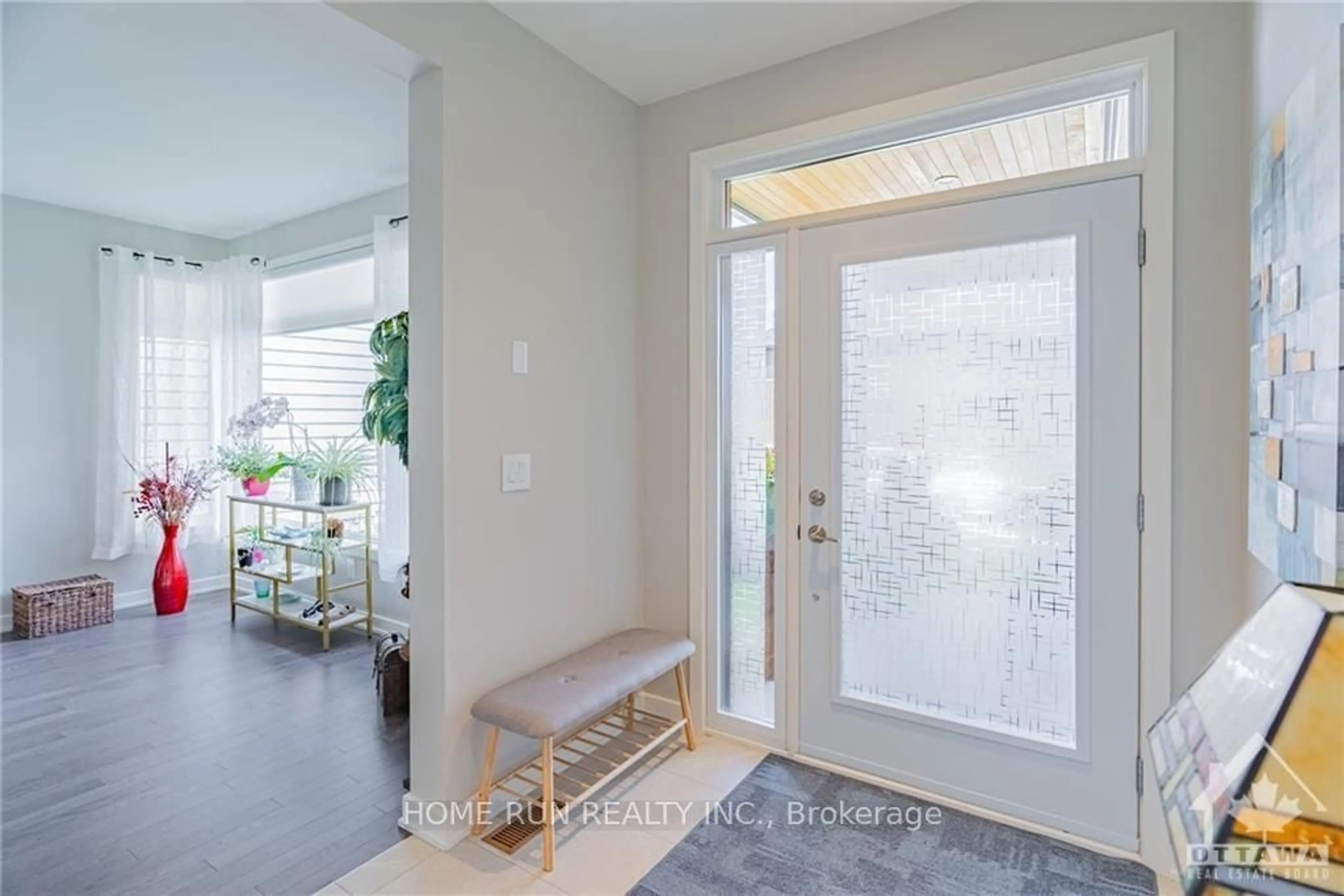 Indoor entryway, wood floors for 451 LONGWORTH Ave, Leitrim Ontario K1T 0T7