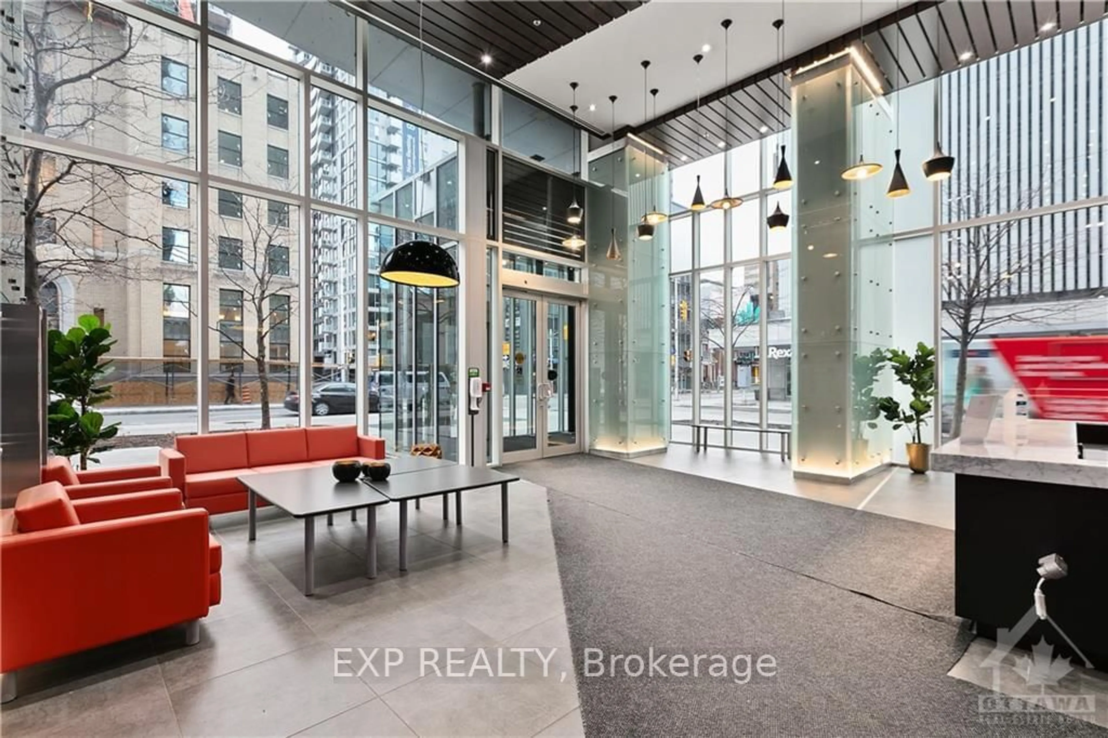 Indoor lobby for 179 METCALFE St #1705, Ottawa Centre Ontario K2P 0W1