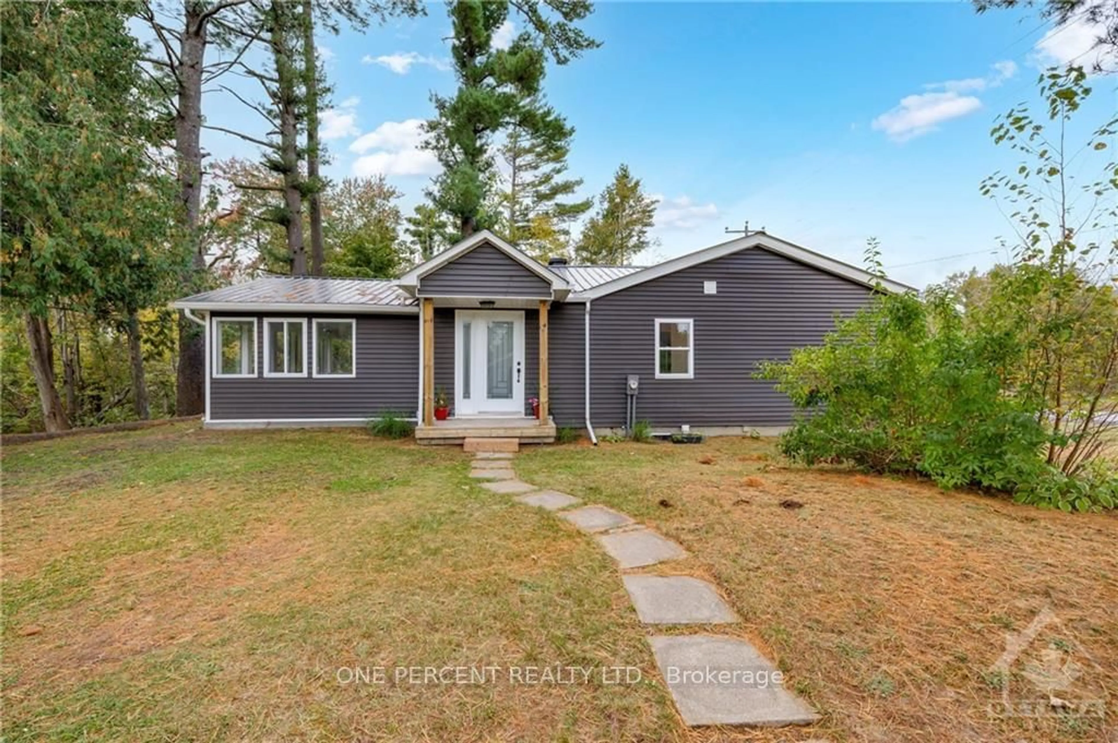 Frontside or backside of a home, cottage for 2116 COUNTY ROAD 2 Rd, Alfred and Plantagenet Ontario K0B 1C0