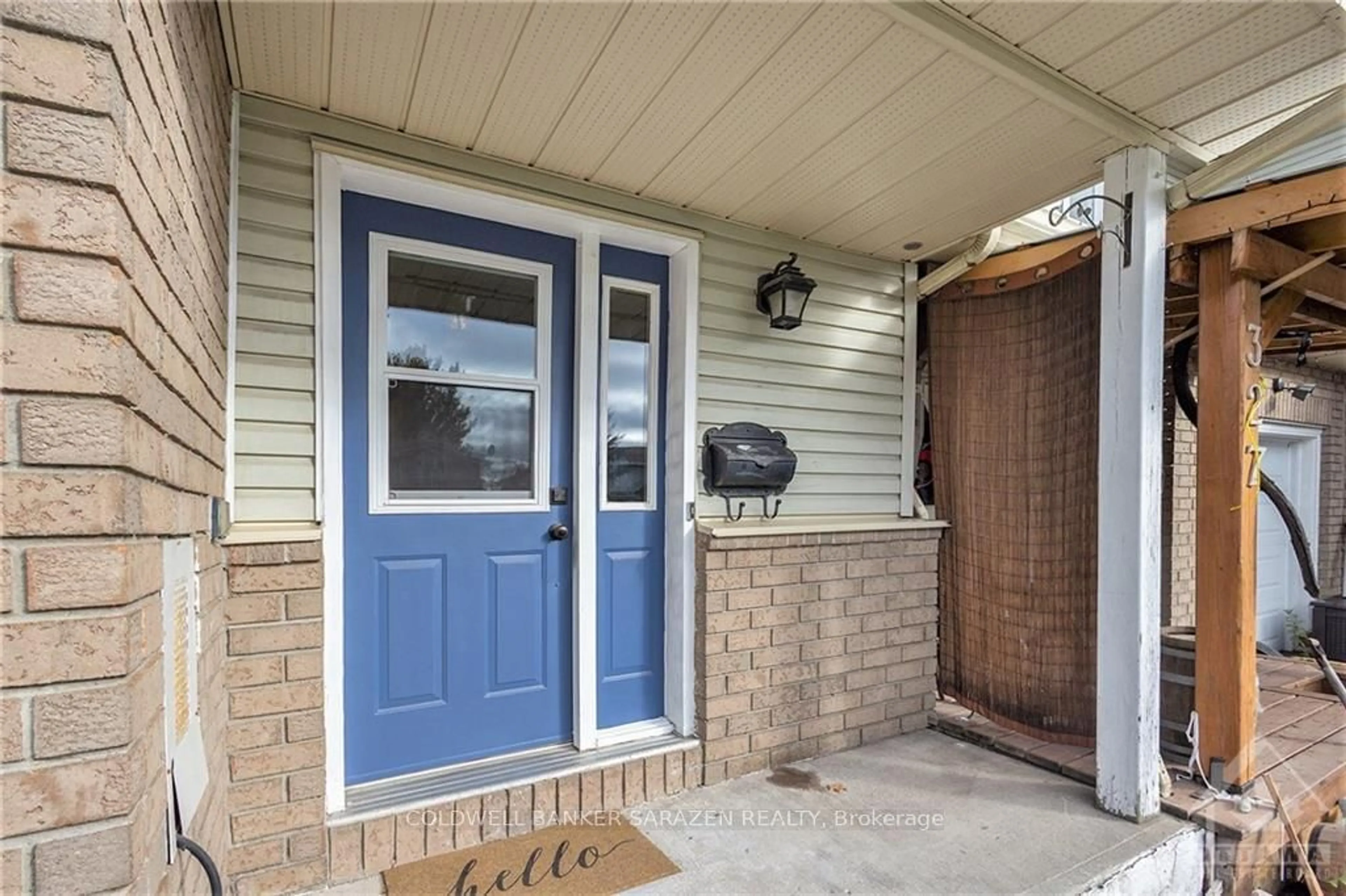 Indoor entryway for 329 FAIRBROOKE Crt, Arnprior Ontario K7S 0E6