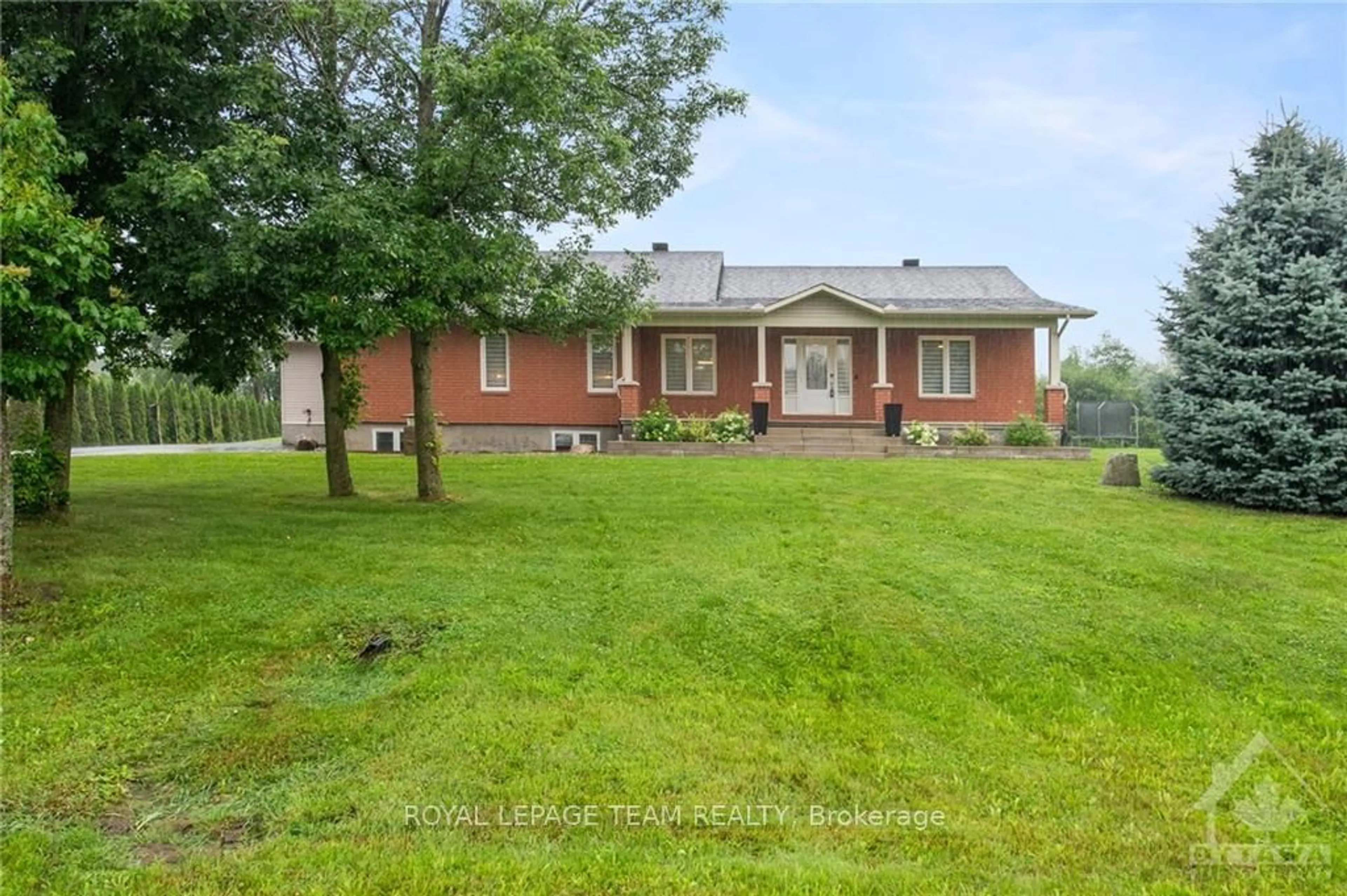 Frontside or backside of a home, cottage for 2760 JOHANNES St, Greely - Metcalfe - Osgoode - Vernon and Area Ontario K0A 2P0