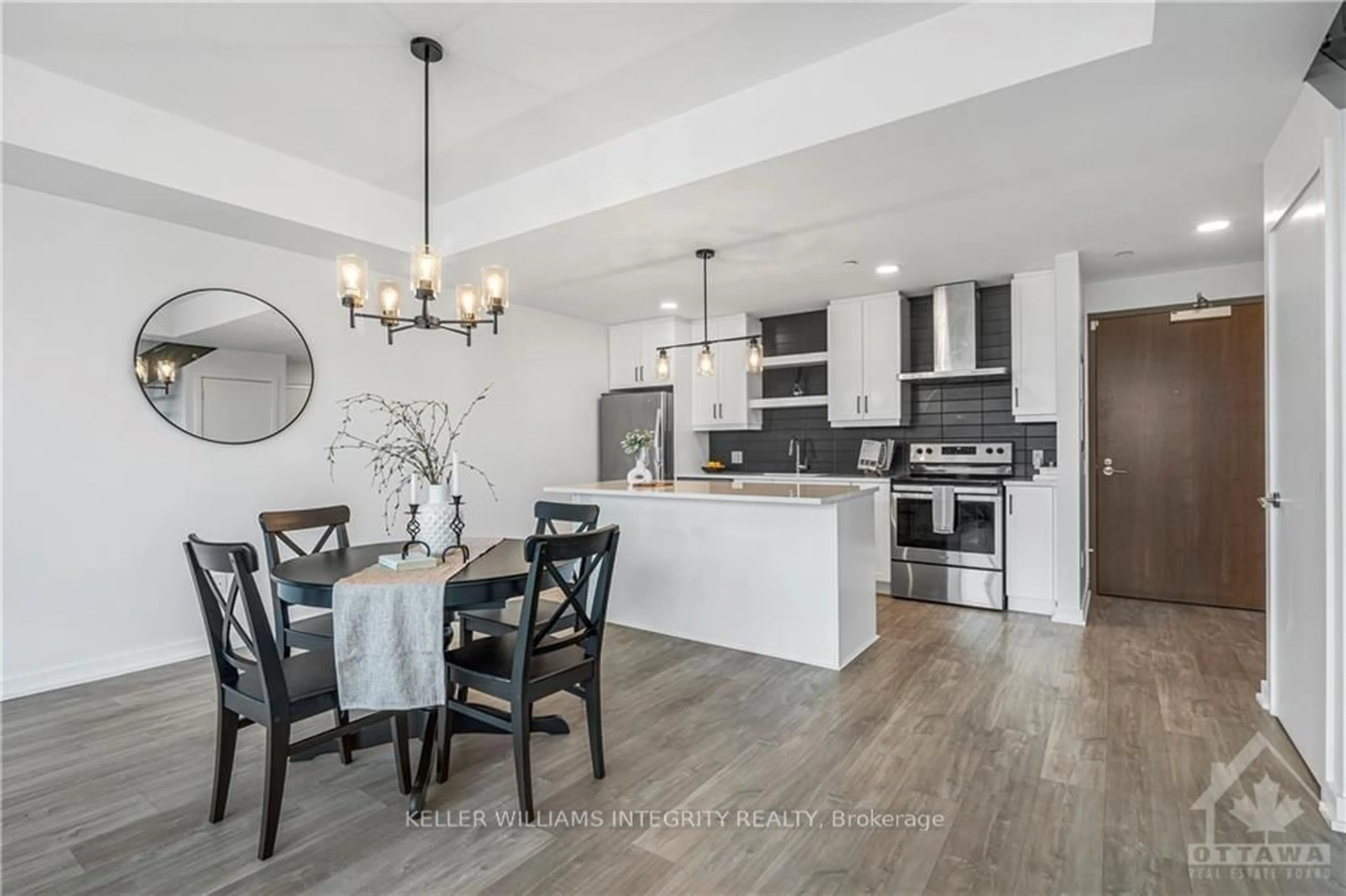 Open concept kitchen for 320 MIWATE #301, West Centre Town Ontario K1R 0E1