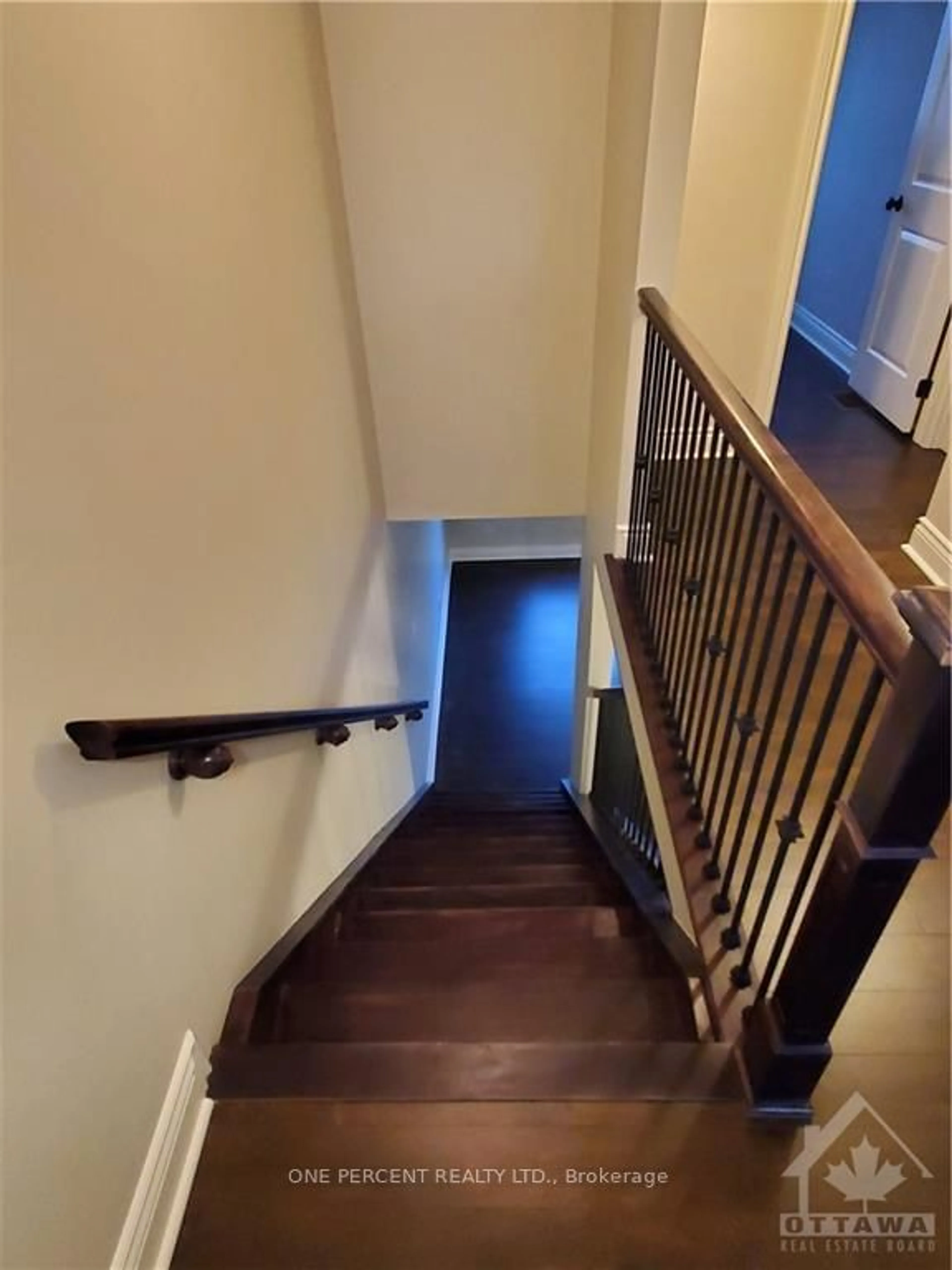 Stairs for 12 MCNAMARA St, Petawawa Ontario K8H 3N9