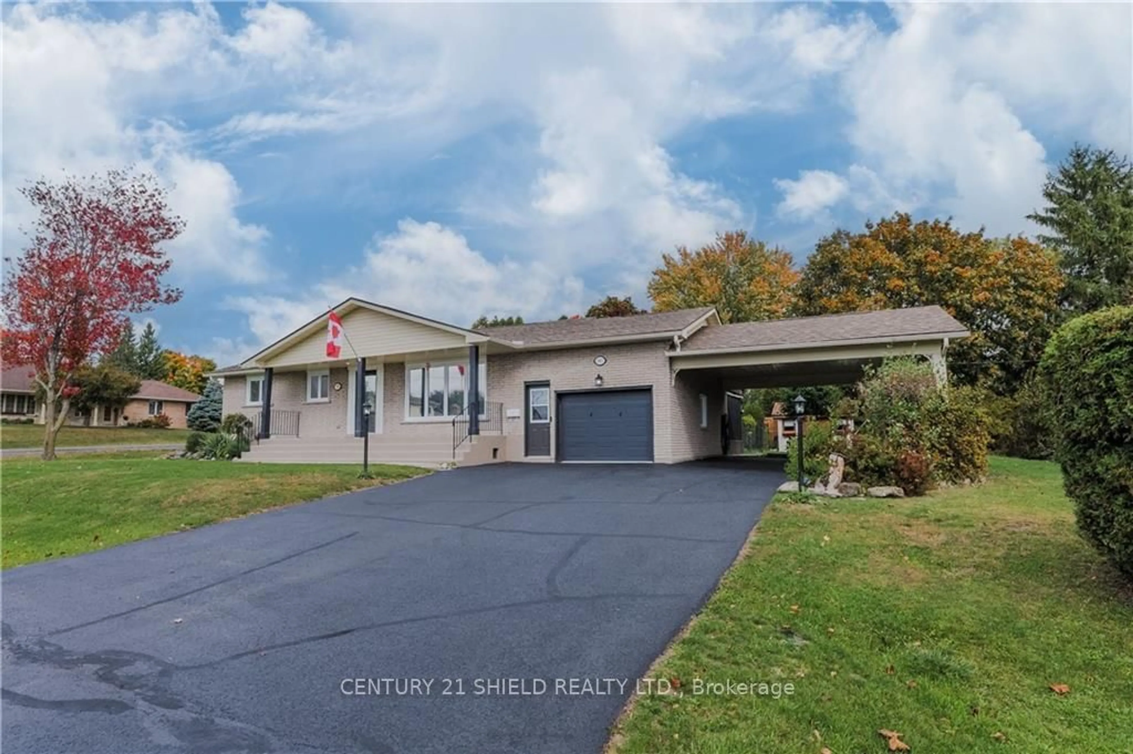 Frontside or backside of a home, the street view for 3331 SUNNYVIEW Ave, South Stormont Ontario K6H 1S7