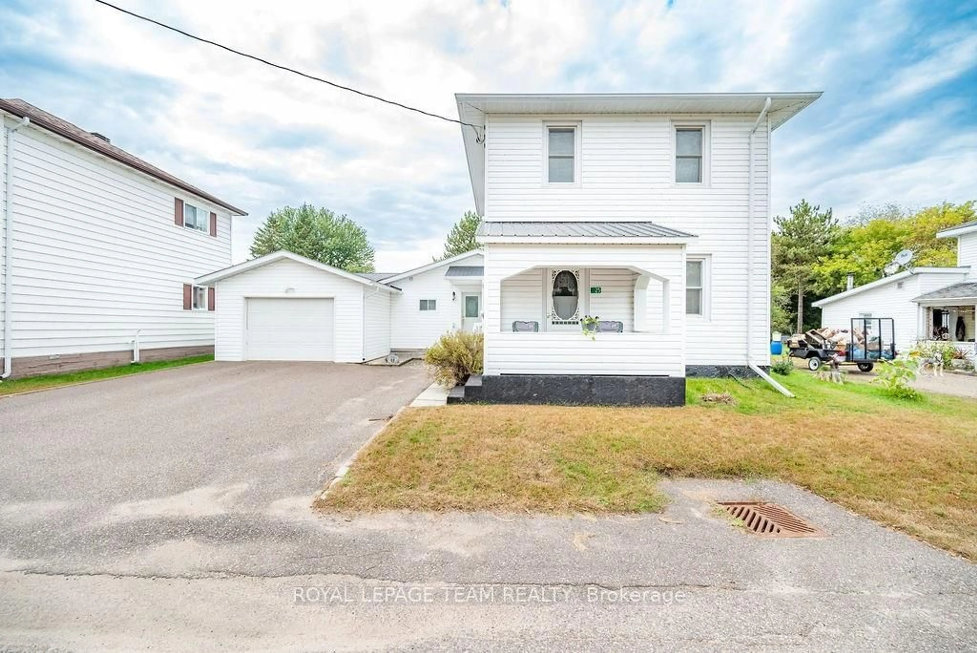 A pic from exterior of the house or condo, the street view for 25 DROHAN St, Madawaska Valley Ontario K0J 1B0