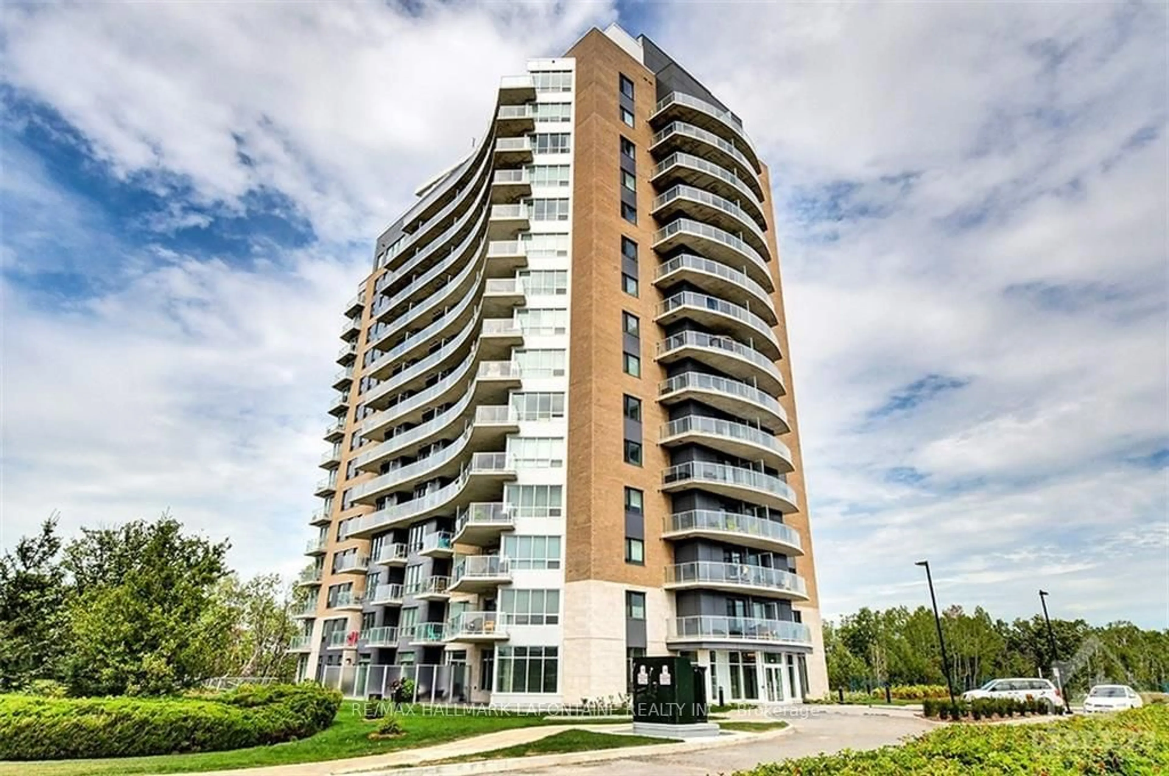 A pic from exterior of the house or condo, the front or back of building for 200 INLET #806, Orleans - Cumberland and Area Ontario K4A 5H3