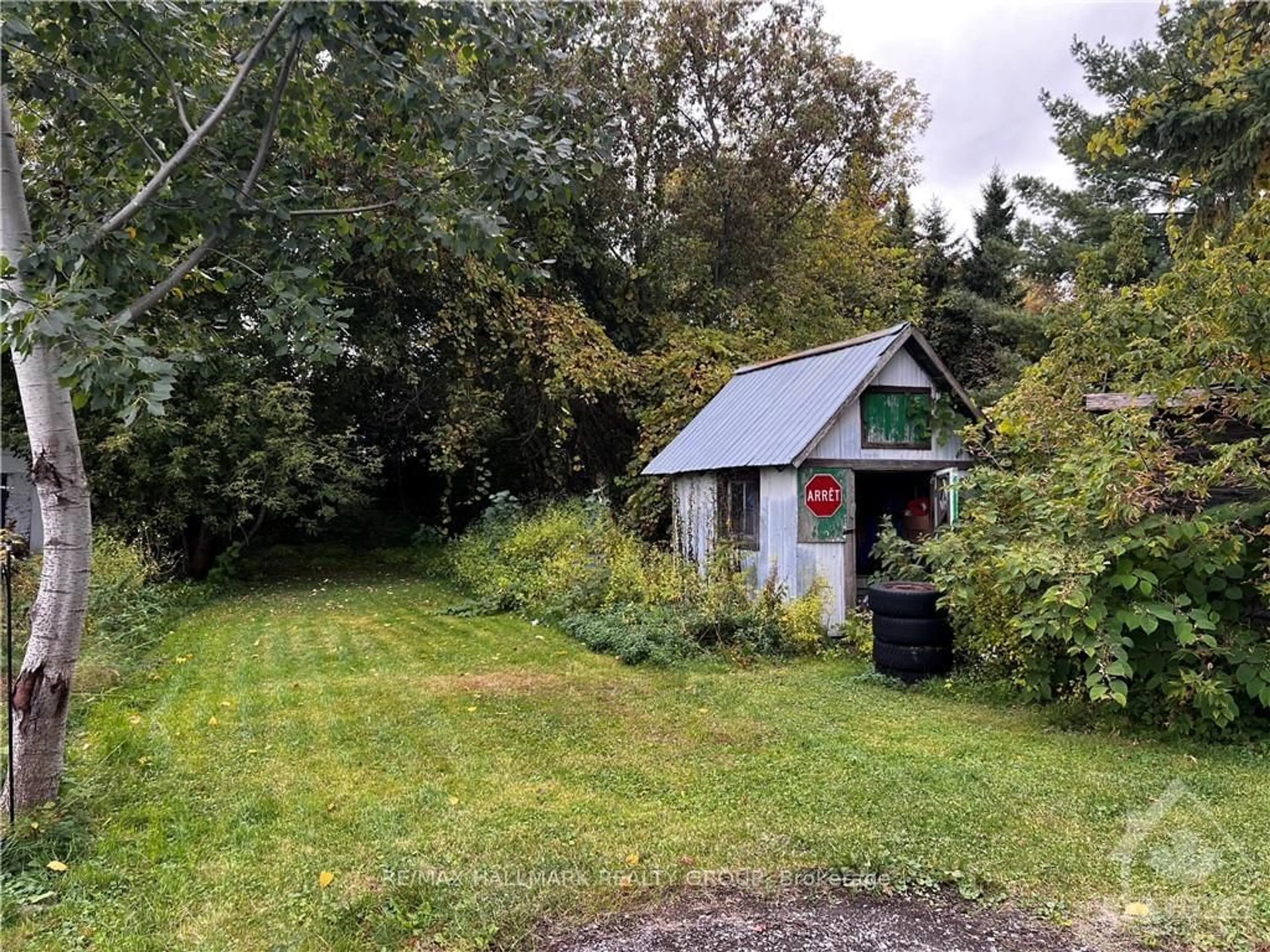 Shed for 630 REGENT St, Hawkesbury Ontario K6A 1G3