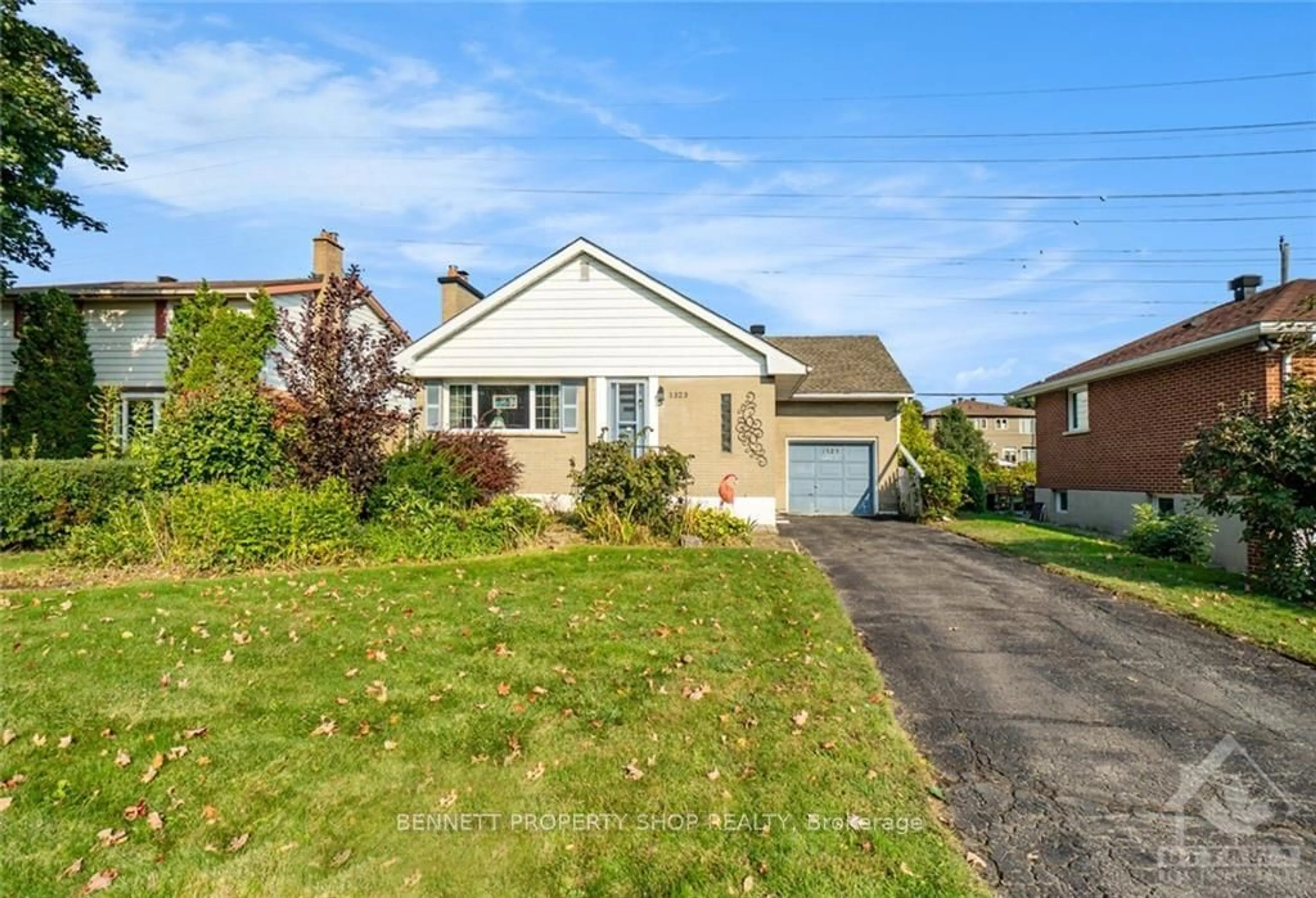 Frontside or backside of a home, cottage for 1323 WOODSIDE Dr, Belair Park - Copeland Park and Area Ontario K2C 2H1