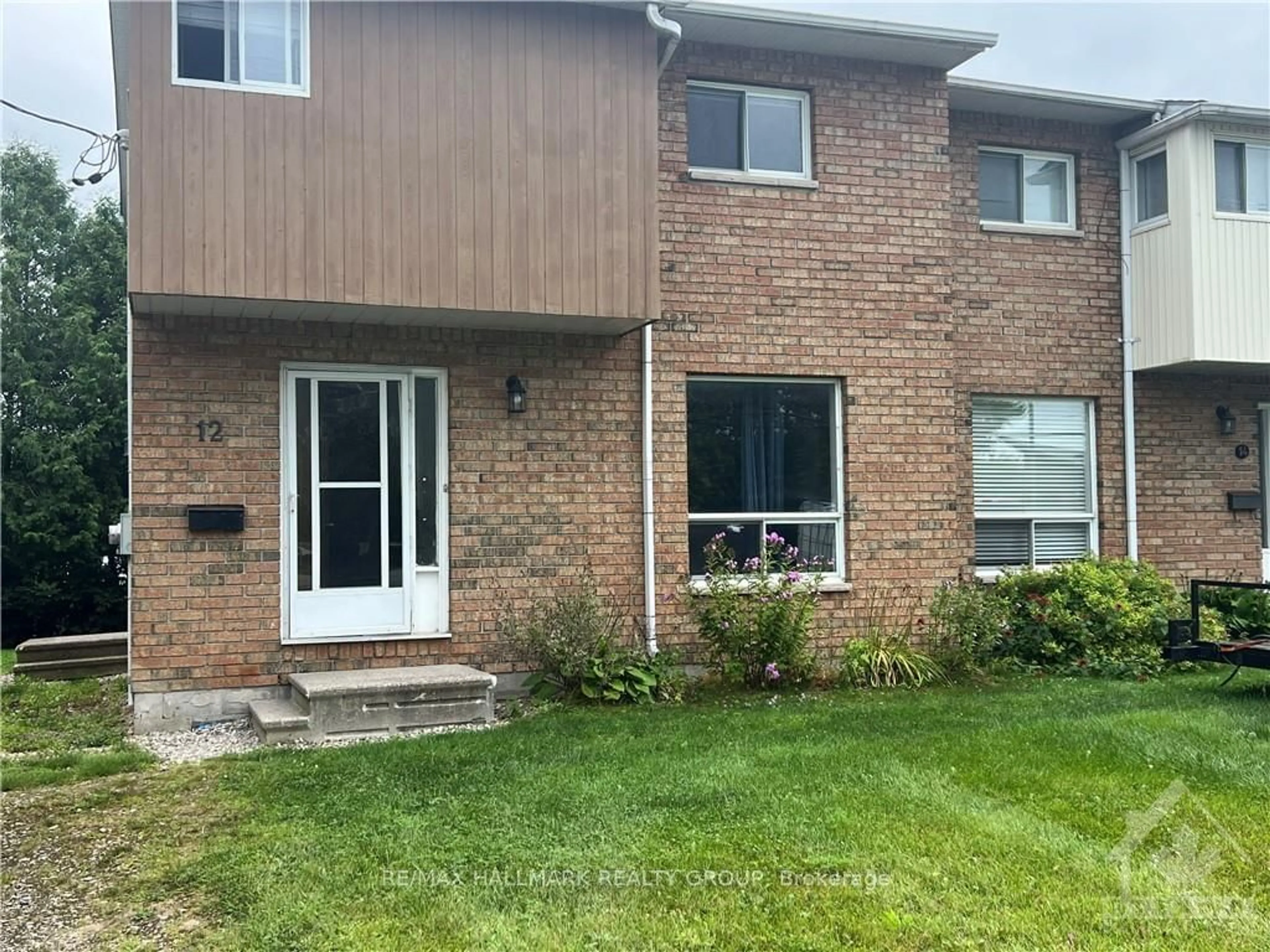 A pic from exterior of the house or condo, cottage for 12 CRAIG St, Perth Ontario K7H 3K1