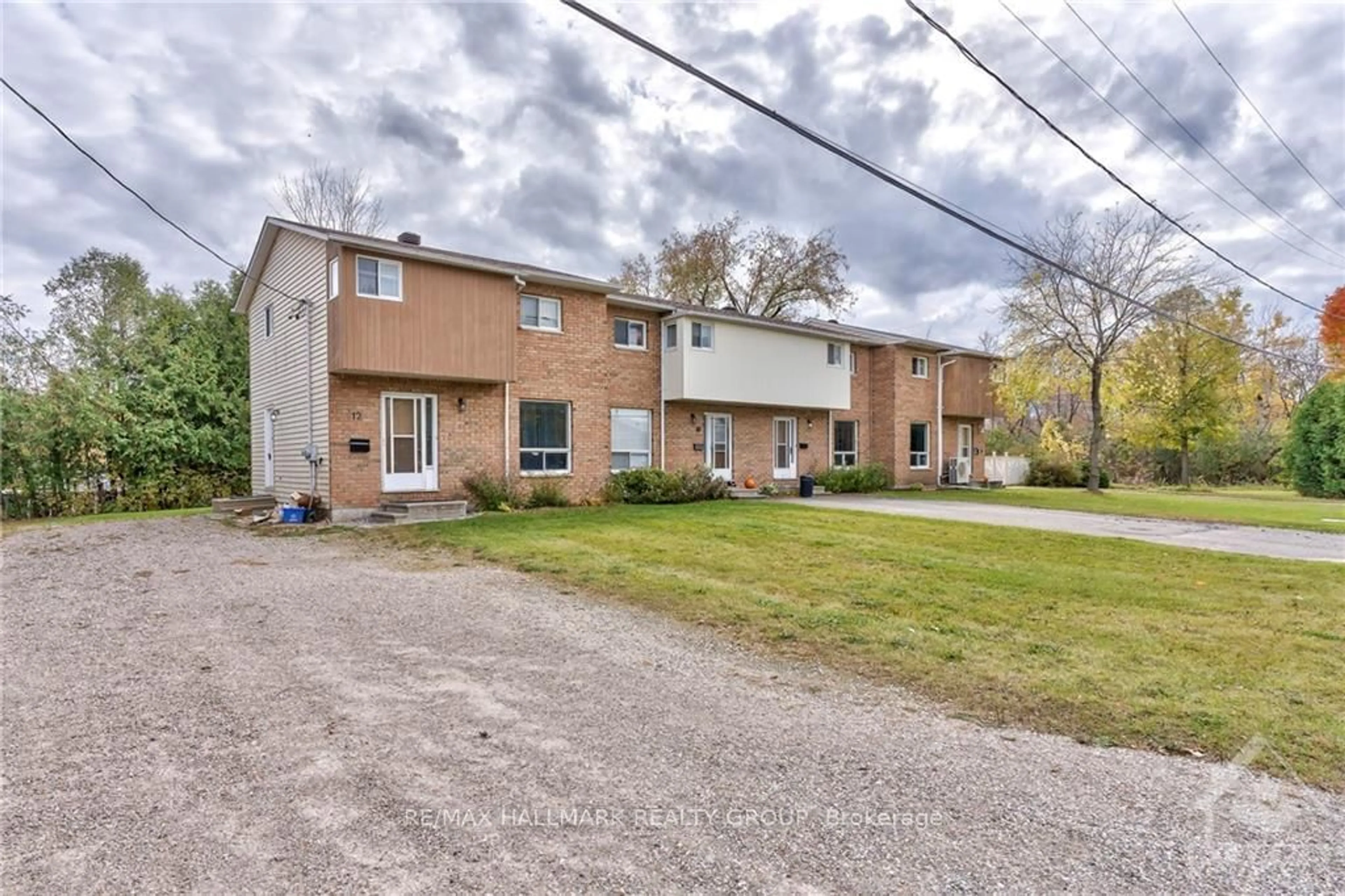 A pic from exterior of the house or condo, the street view for 14 CRAIG St, Perth Ontario K7H 3K1