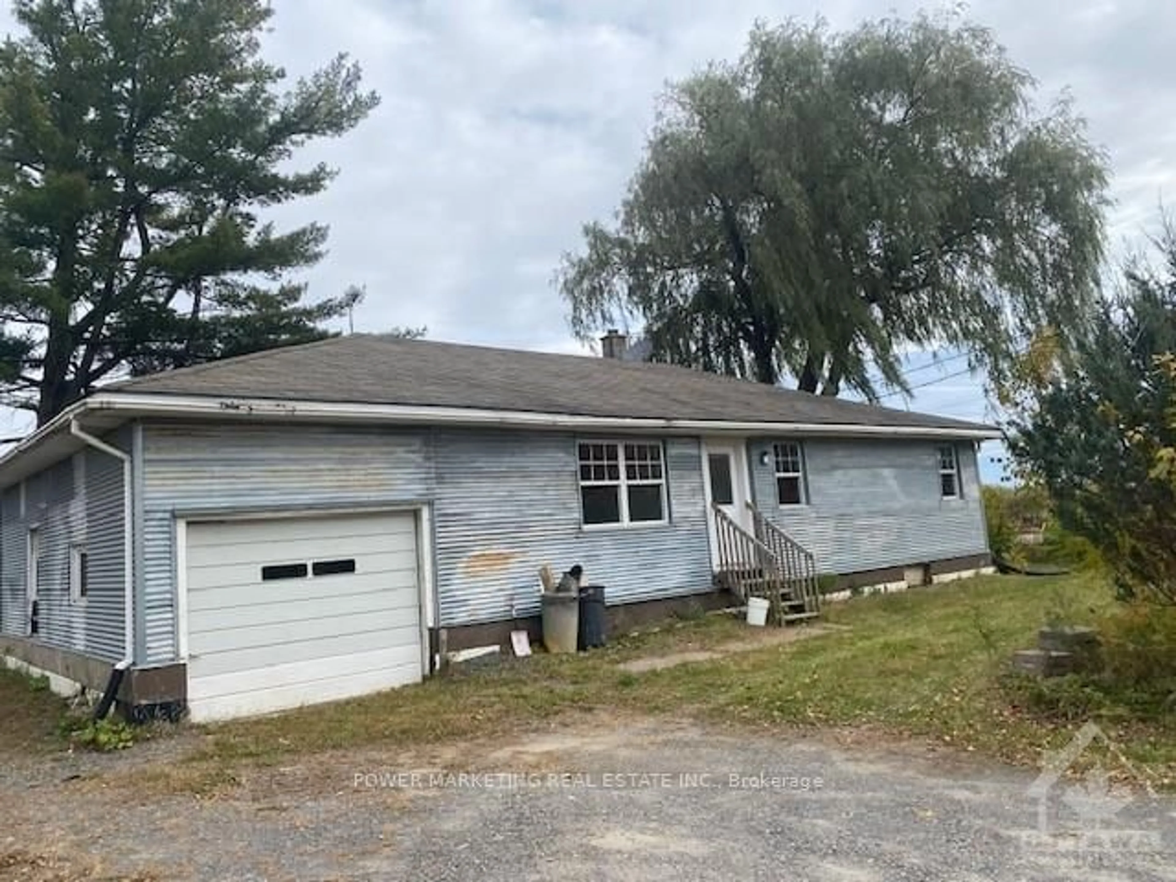 Frontside or backside of a home, cottage for 5409 BOUNDARY Rd, Orleans - Cumberland and Area Ontario K4B 1P6