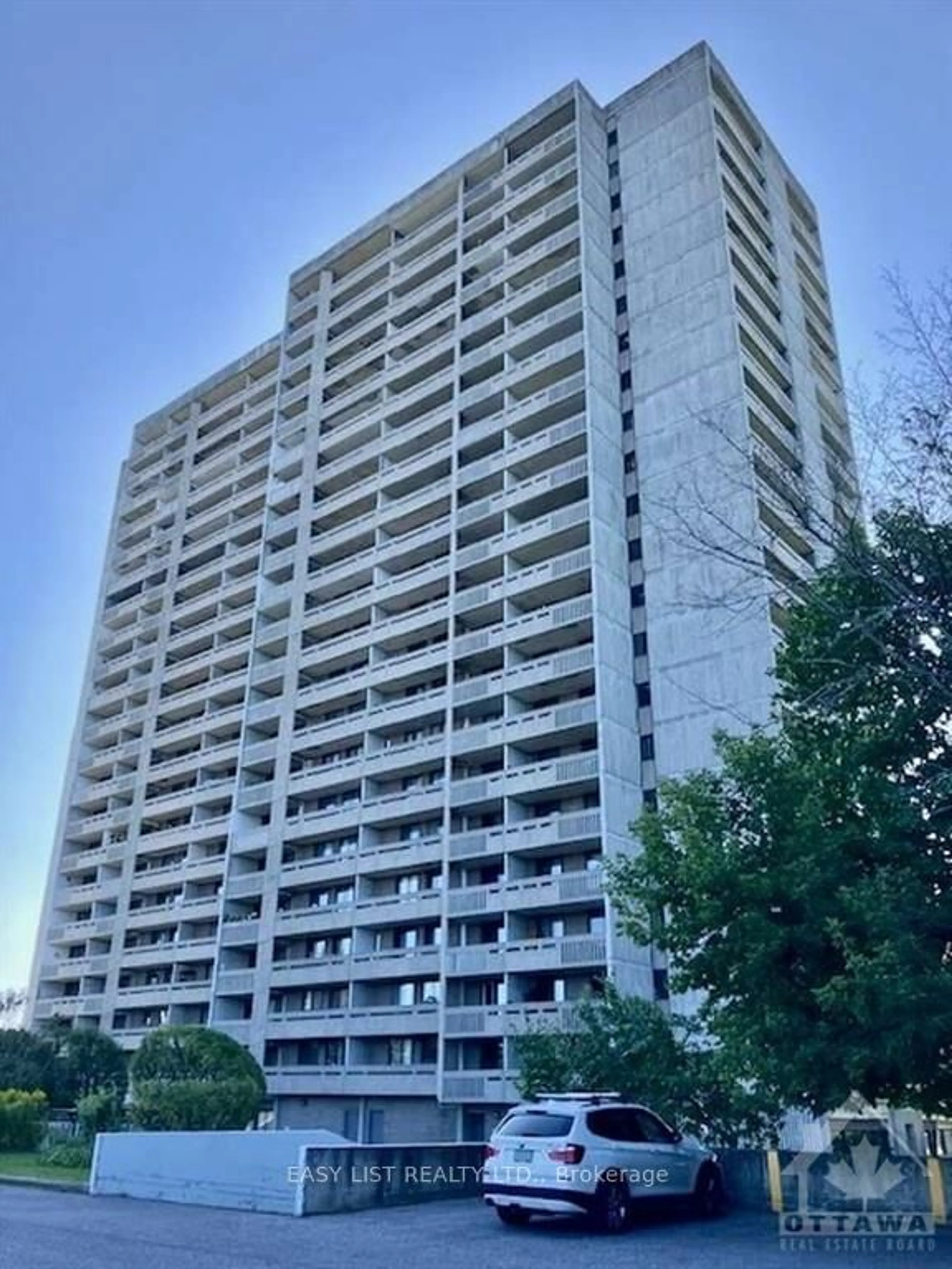 A pic from exterior of the house or condo, the front or back of building for 415 GREENVIEW Ave #904, Britannia - Lincoln Heights and Area Ontario K2B 8G5