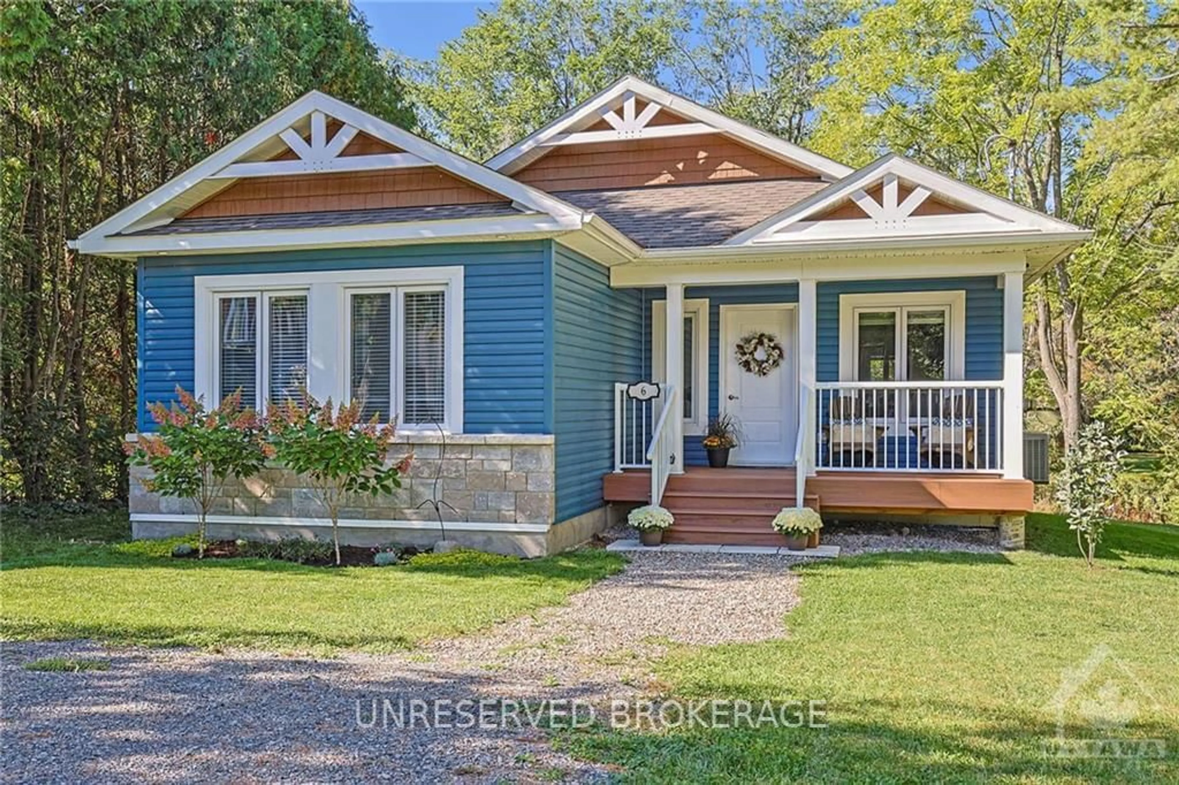 Frontside or backside of a home, cottage for 6 WHELAN St, Westport Ontario K0G 1X0