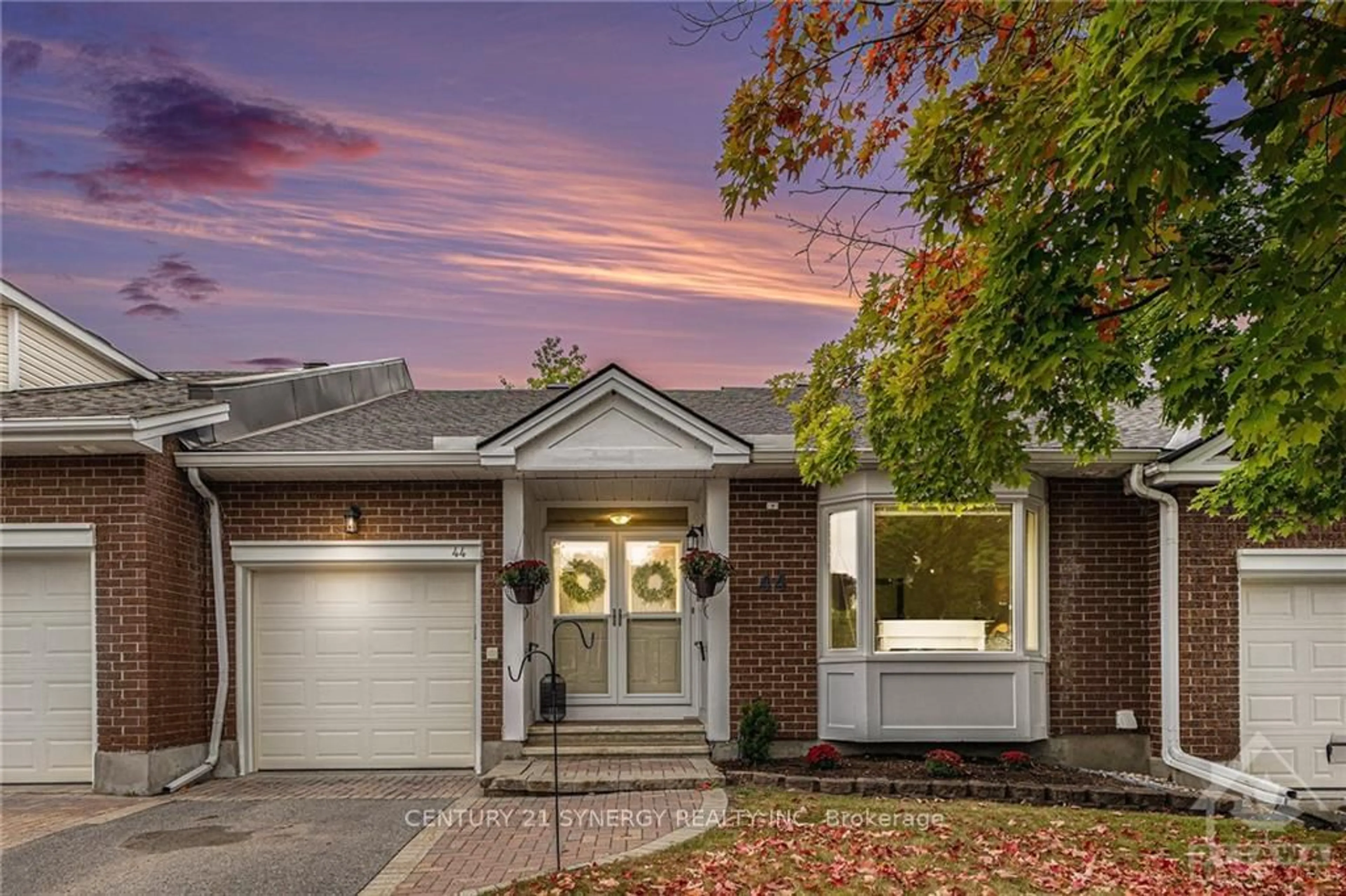 Home with brick exterior material for 44 INNESBROOK Crt, Stittsville - Munster - Richmond Ontario K2S 1C7