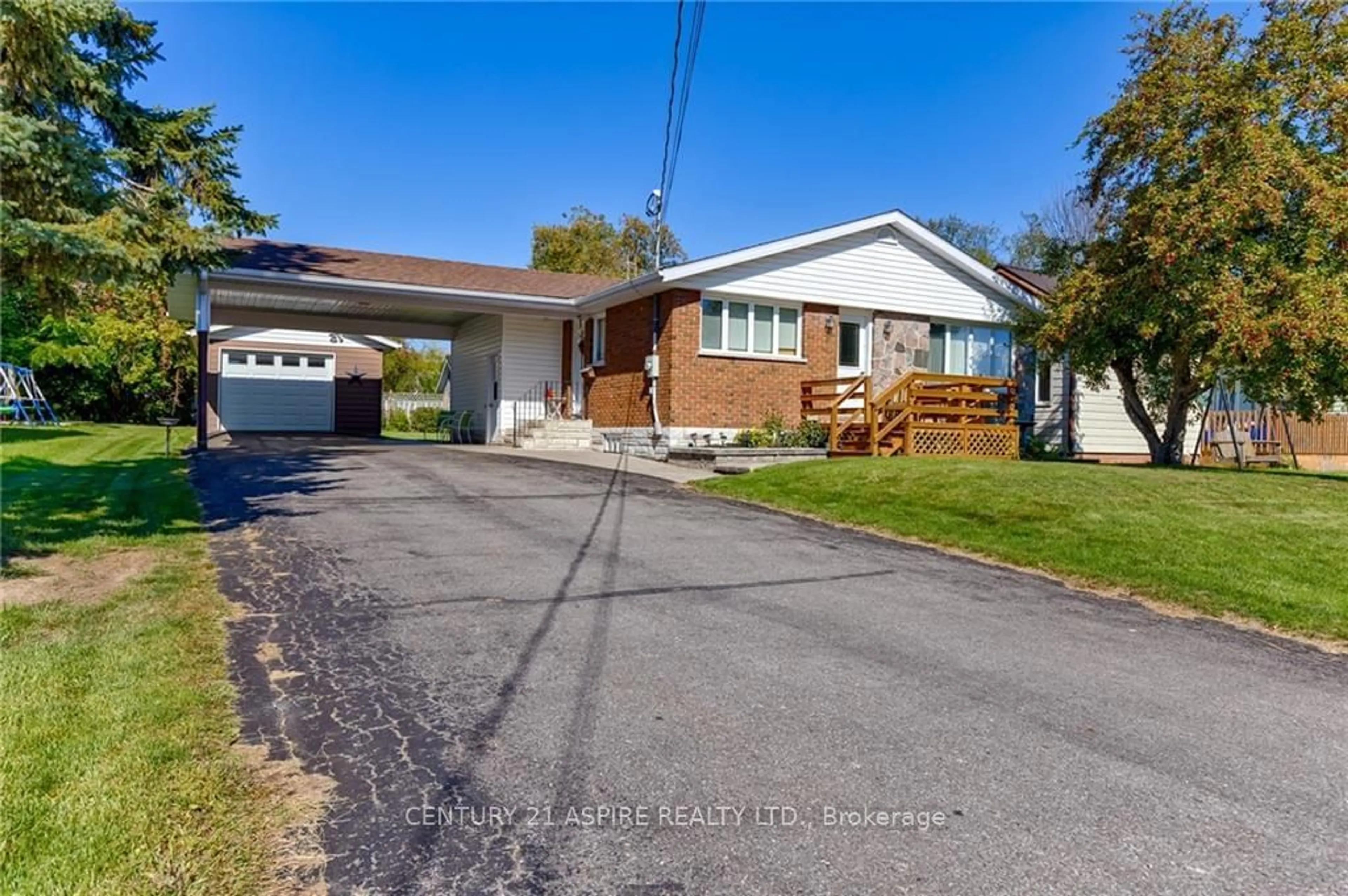 Frontside or backside of a home, the street view for 8 DIXON St, Whitewater Region Ontario K0J 1K0