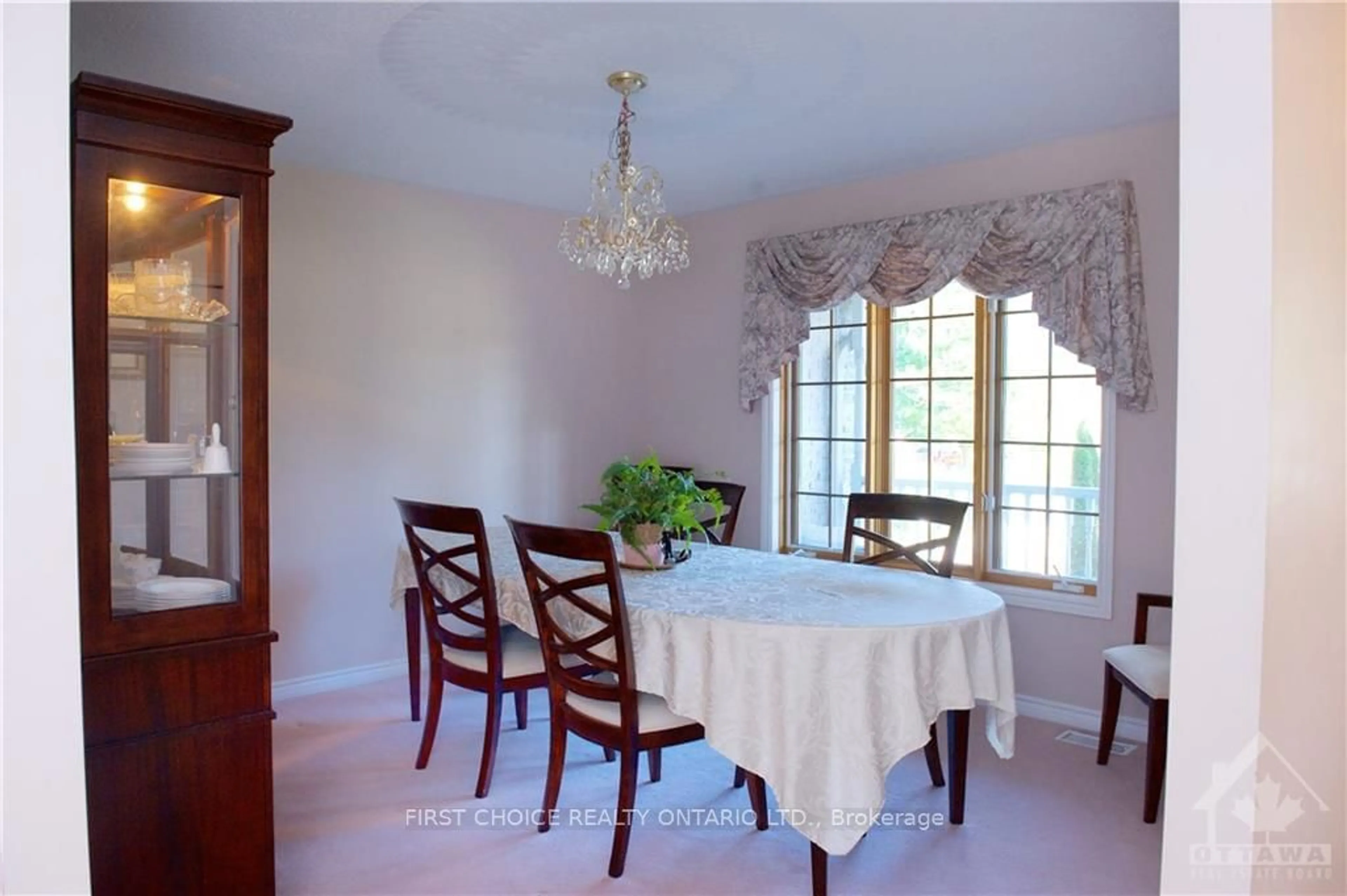 Dining room, wood floors, cottage for 6819 SUNSET Blvd, Greely - Metcalfe - Osgoode - Vernon and Area Ontario K4P 1M6