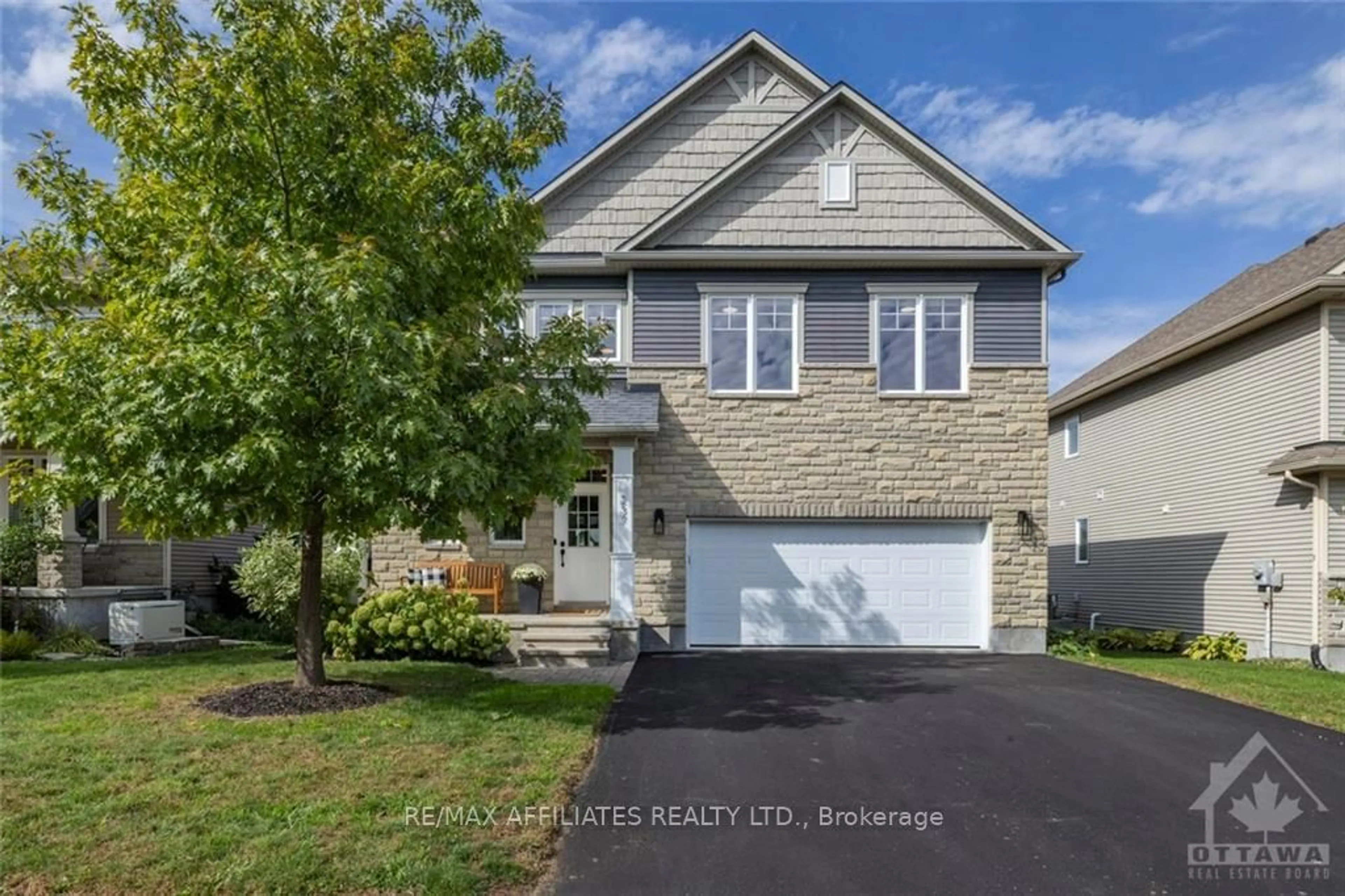 Frontside or backside of a home, cottage for 237 SANTIAGO St, Carleton Place Ontario K7C 0C7