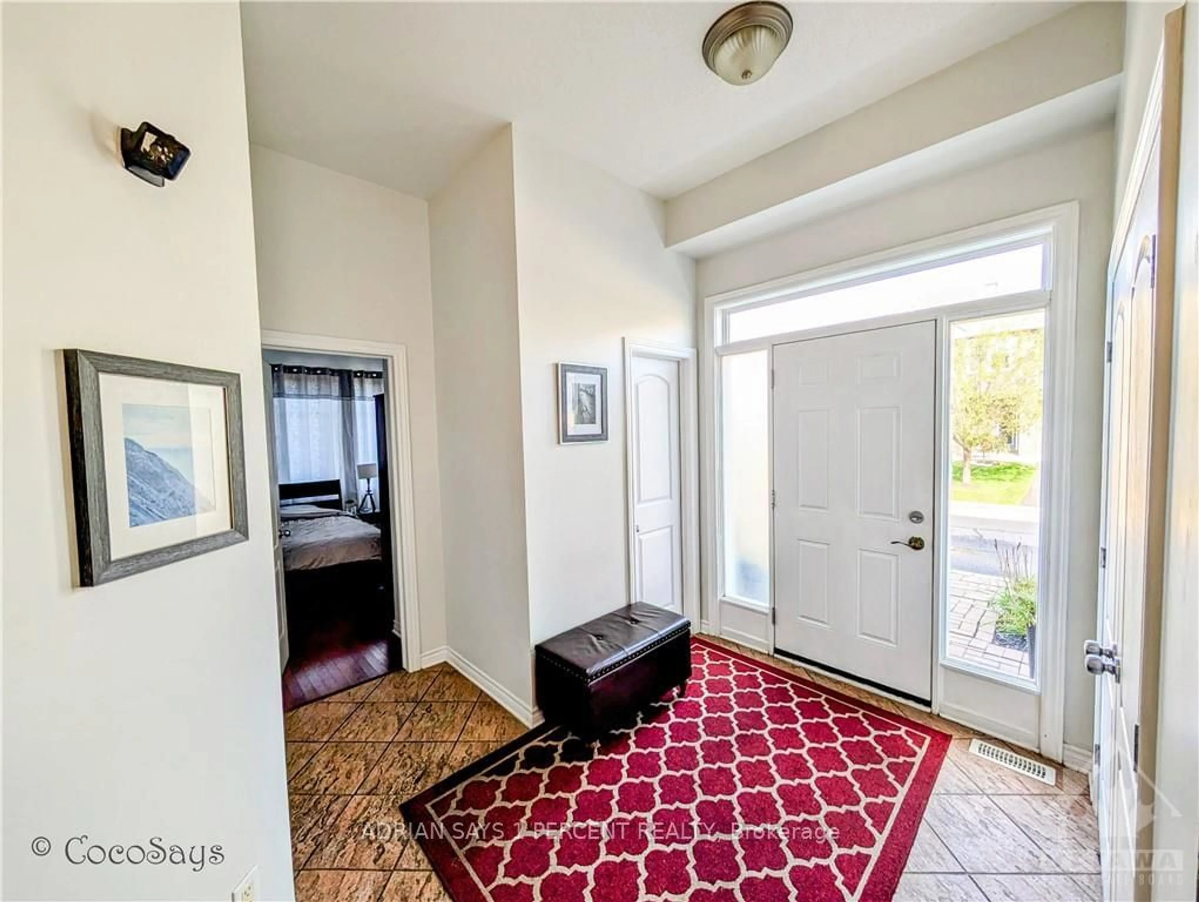 Indoor entryway, wood floors for 523 STRASBOURG St, Orleans - Cumberland and Area Ontario K4A 0M7