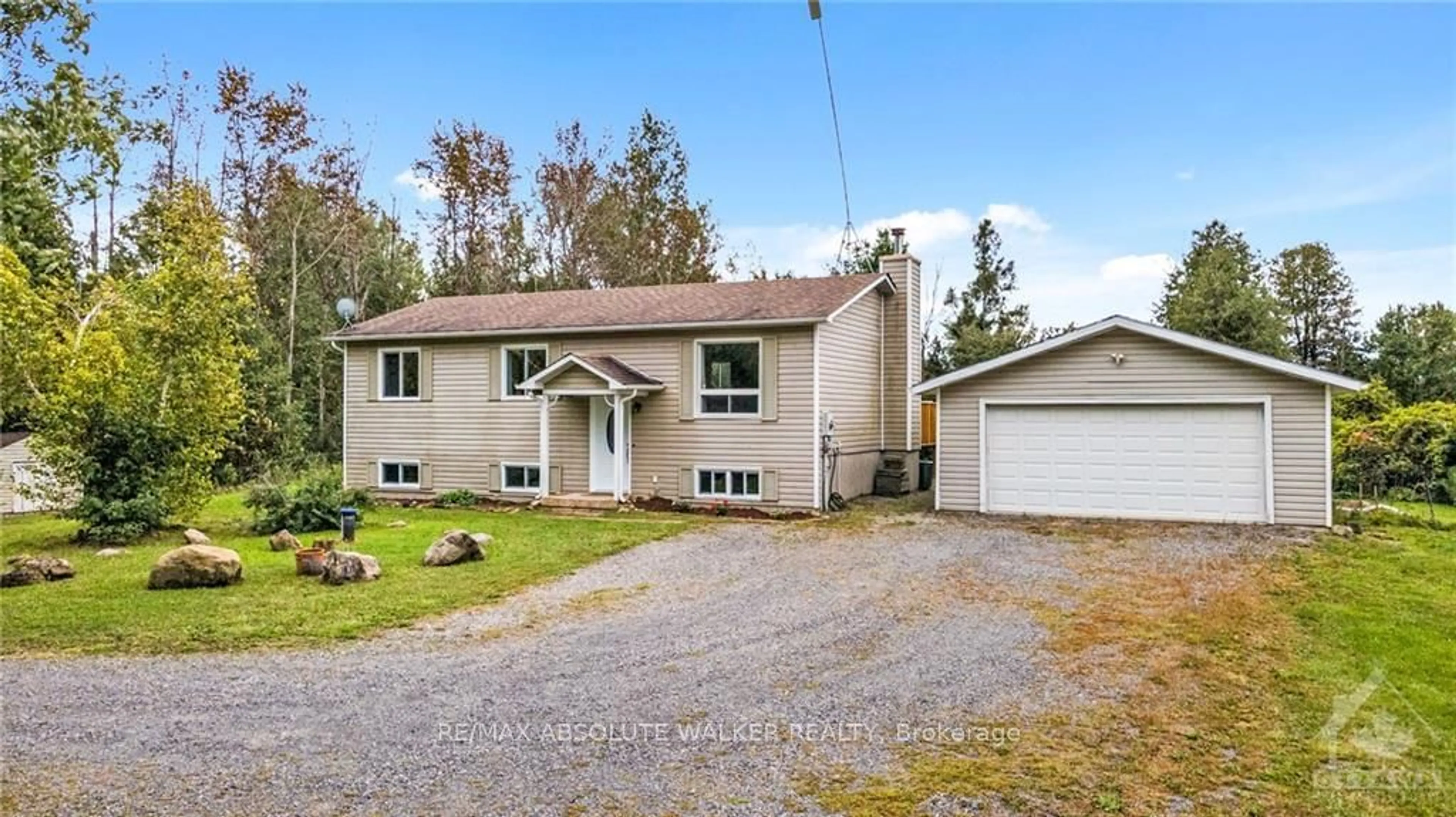 Frontside or backside of a home, cottage for 722 CROZIER Rd, North Grenville Ontario K0G 1S0