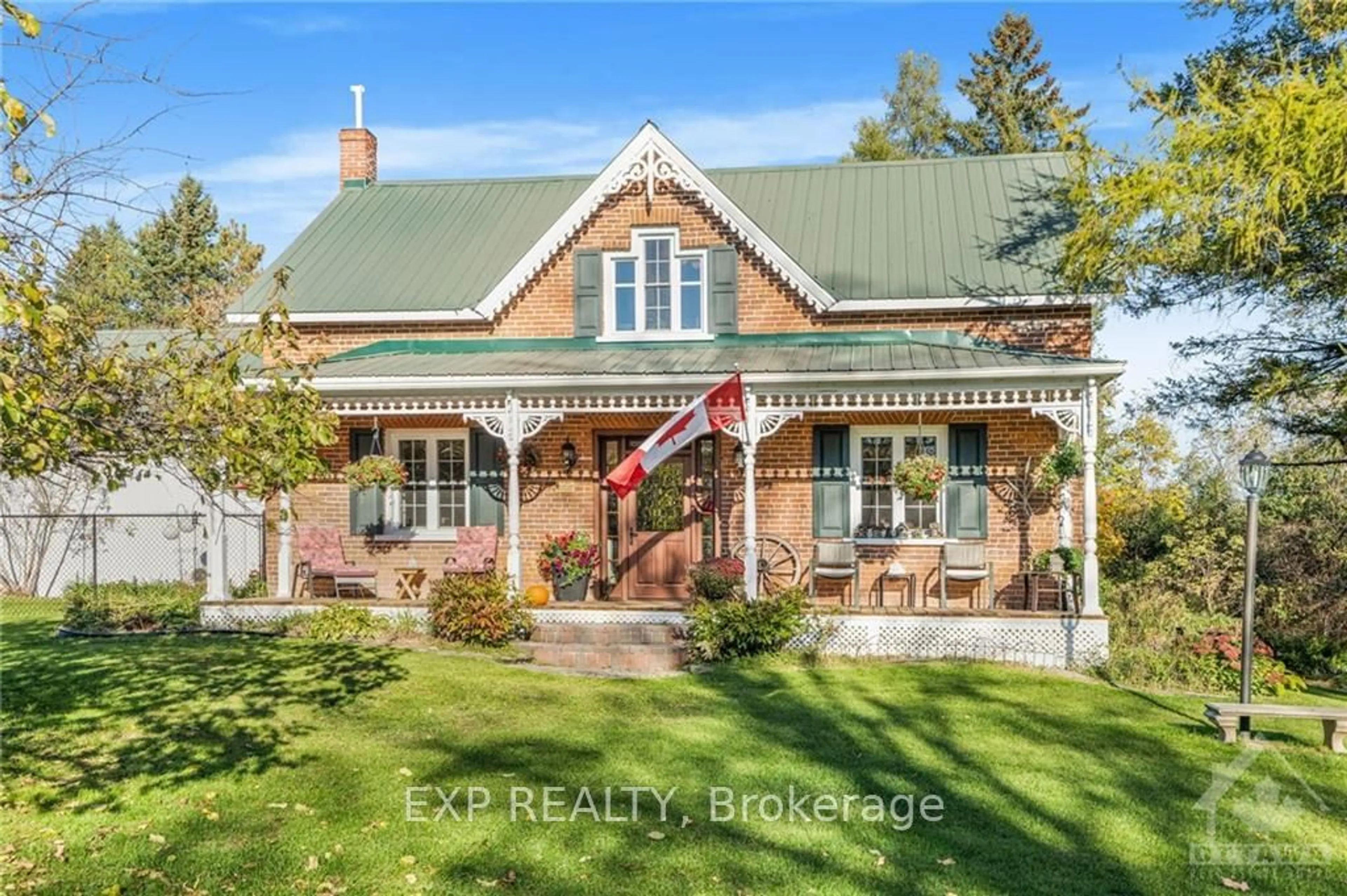 Frontside or backside of a home, cottage for 2745 CASSBURN Rd, Champlain Ontario K0B 1R0