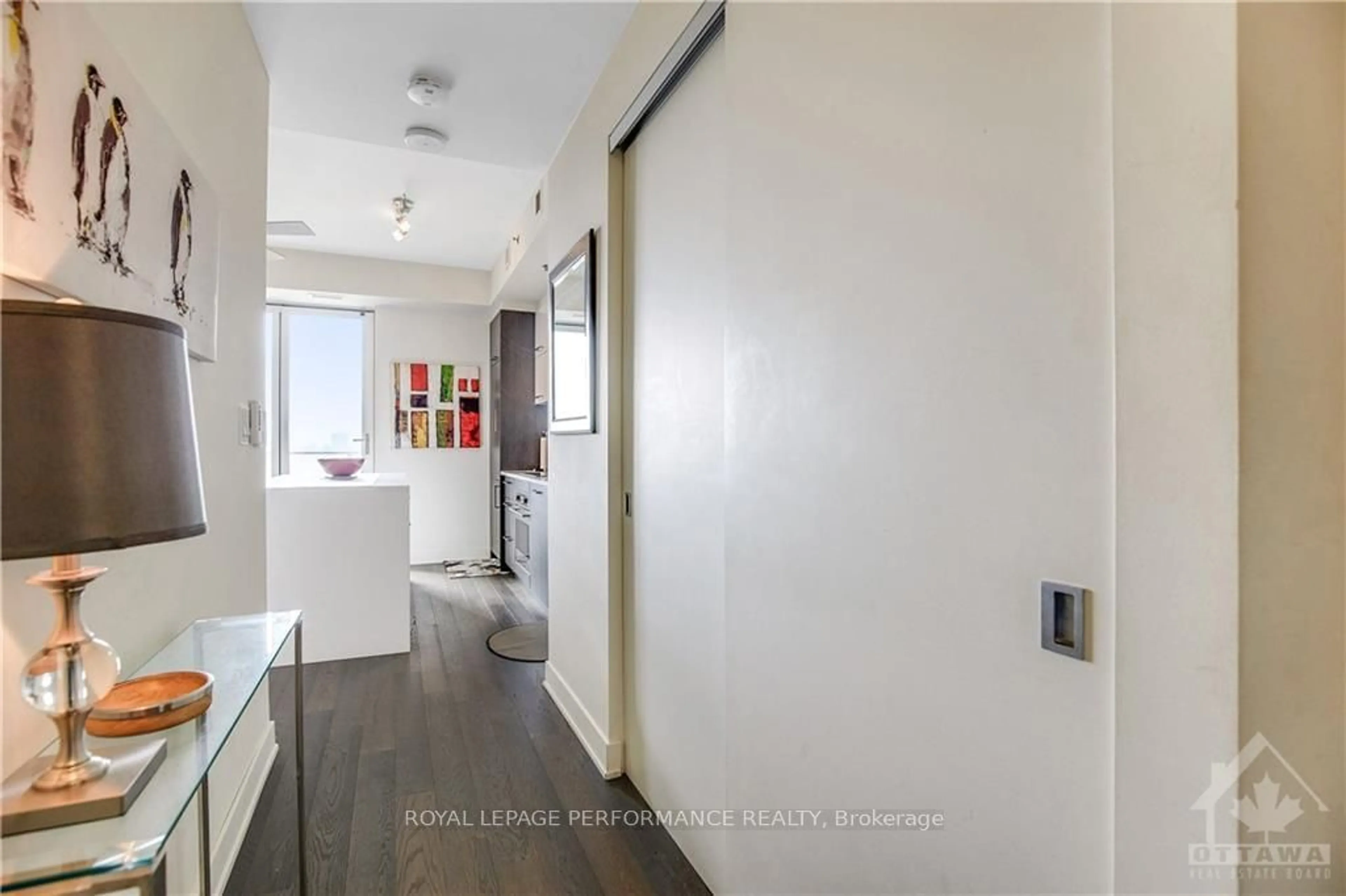 Laundry room for 428 SPARKS St #1204, Ottawa Centre Ontario K1R 0B3