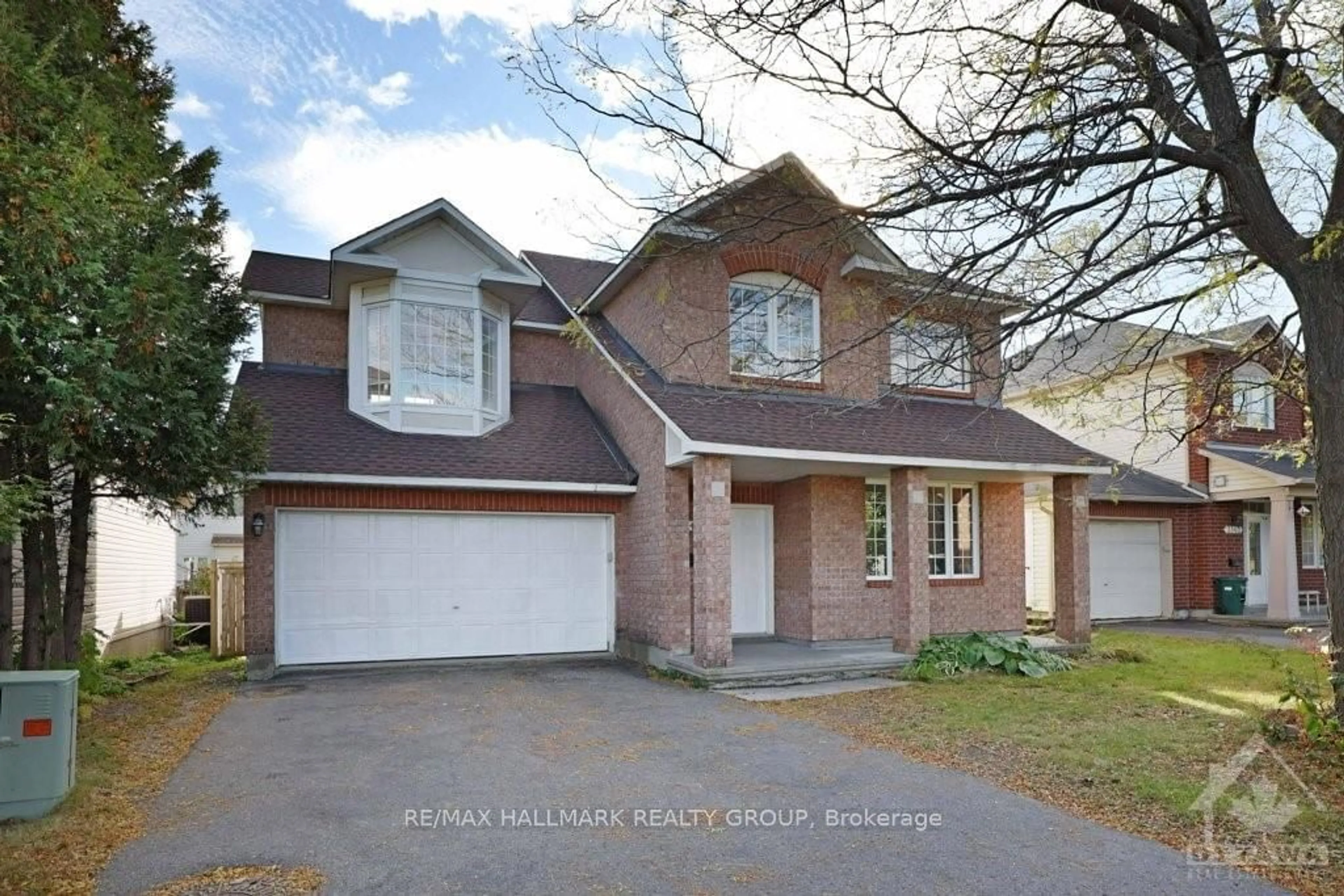 Frontside or backside of a home, the street view for 3364 MCCARTHY Rd, Hunt Club - Windsor Park Village and Area Ontario K1V 1Z6