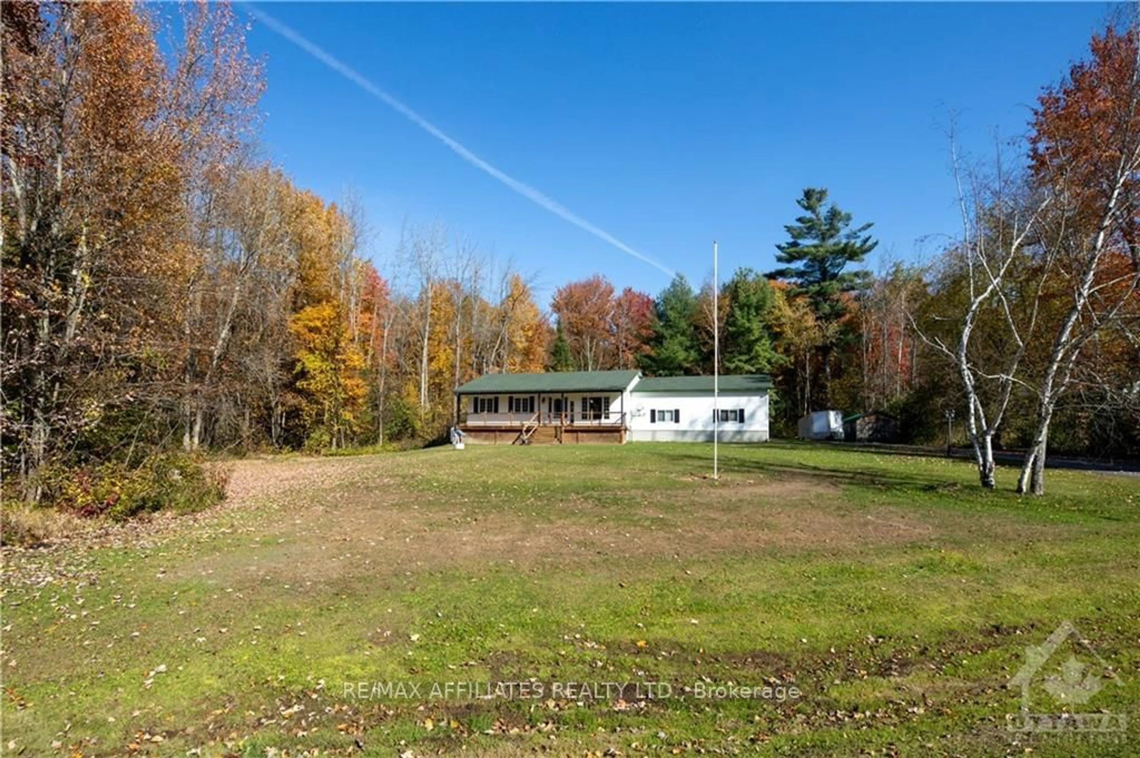 Frontside or backside of a home, cottage for 8 BENJAMIN Lane, North Grenville Ontario K0G 1J0