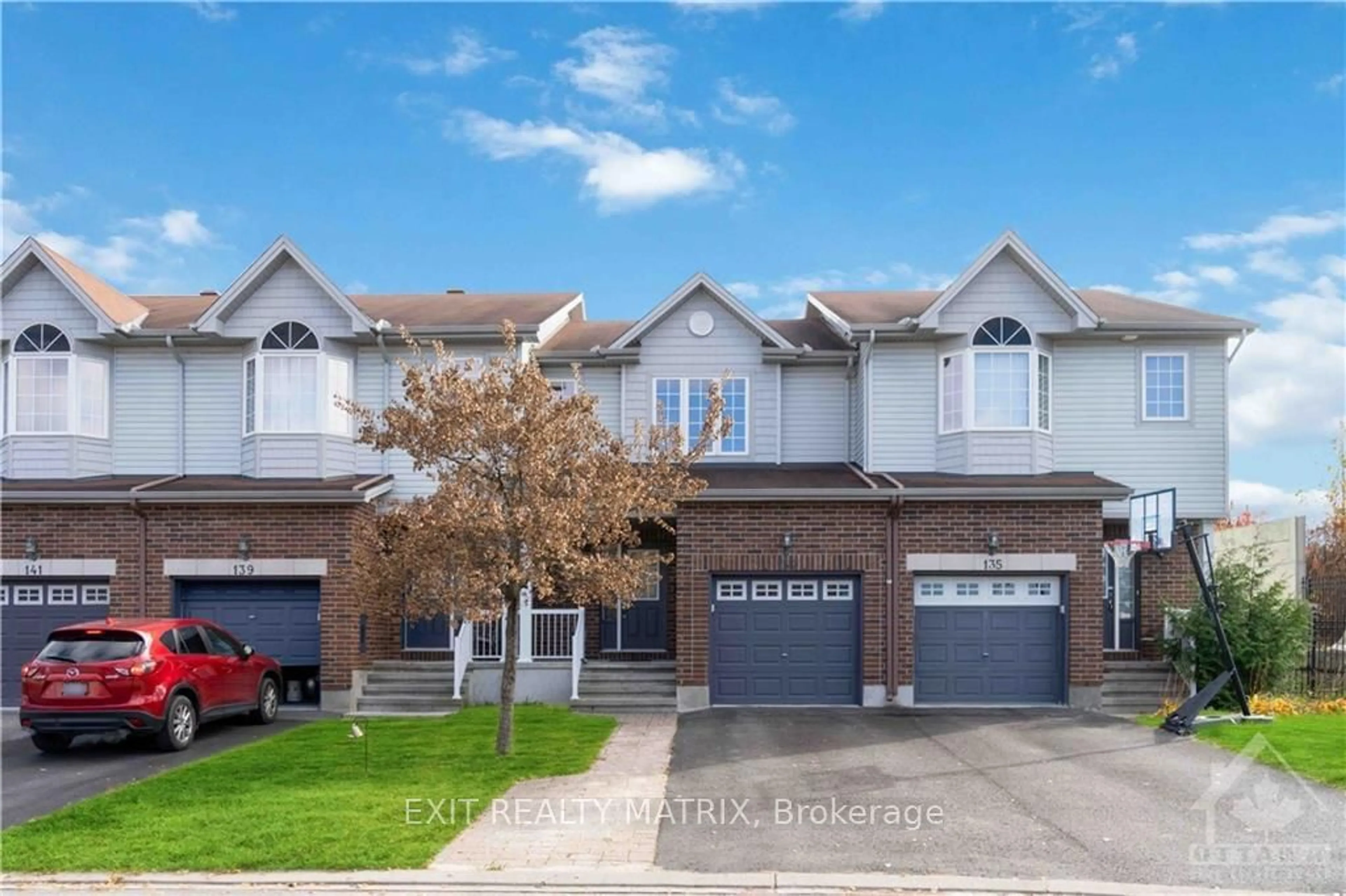 A pic from exterior of the house or condo, the street view for 137 CHALLENGE Cres, Orleans - Cumberland and Area Ontario K4A 0T9