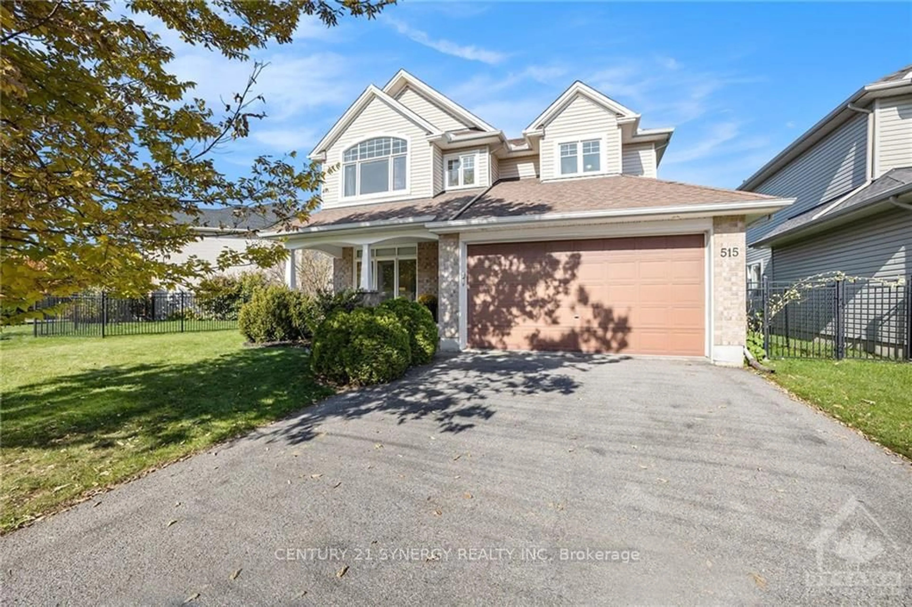 Frontside or backside of a home, the street view for 515 BRYCE Pl, Stittsville - Munster - Richmond Ontario K2S 0N2