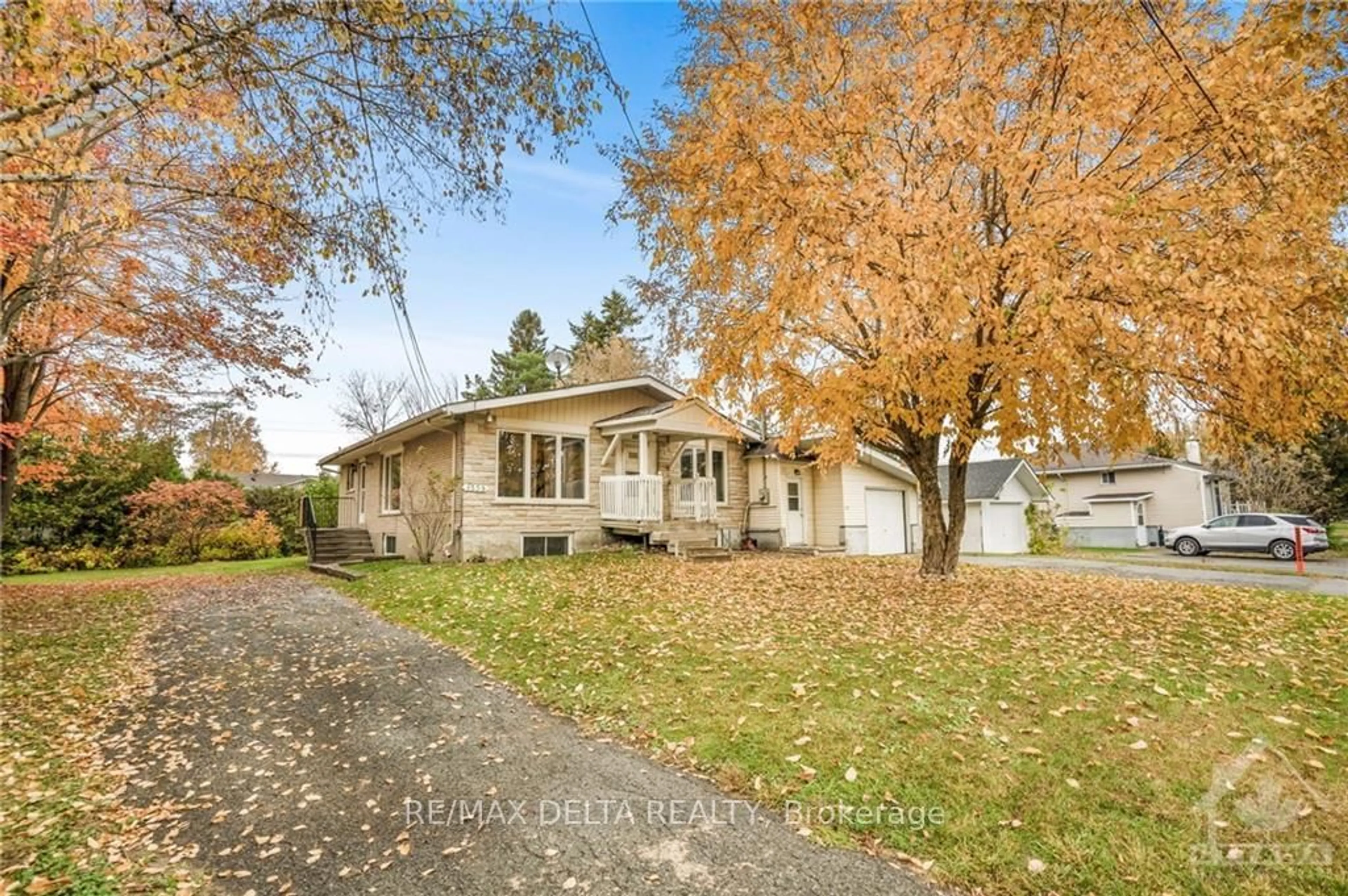 Frontside or backside of a home, the street view for 1354-13 DU PARC Ave, Clarence-Rockland Ontario K4K 1C3