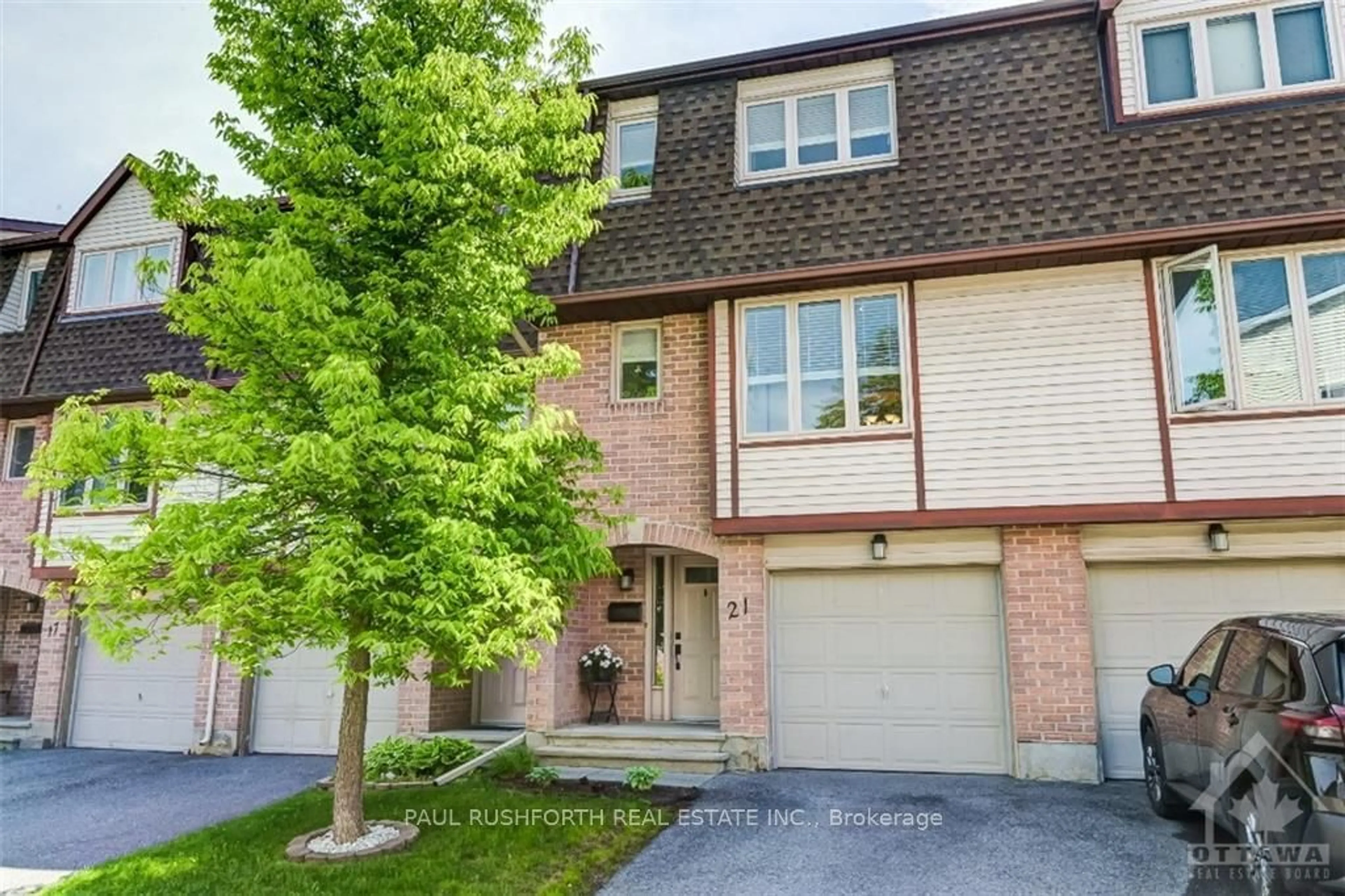 A pic from exterior of the house or condo, cottage for 21 LIGHTFOOT Pl, Kanata Ontario K2L 3M6