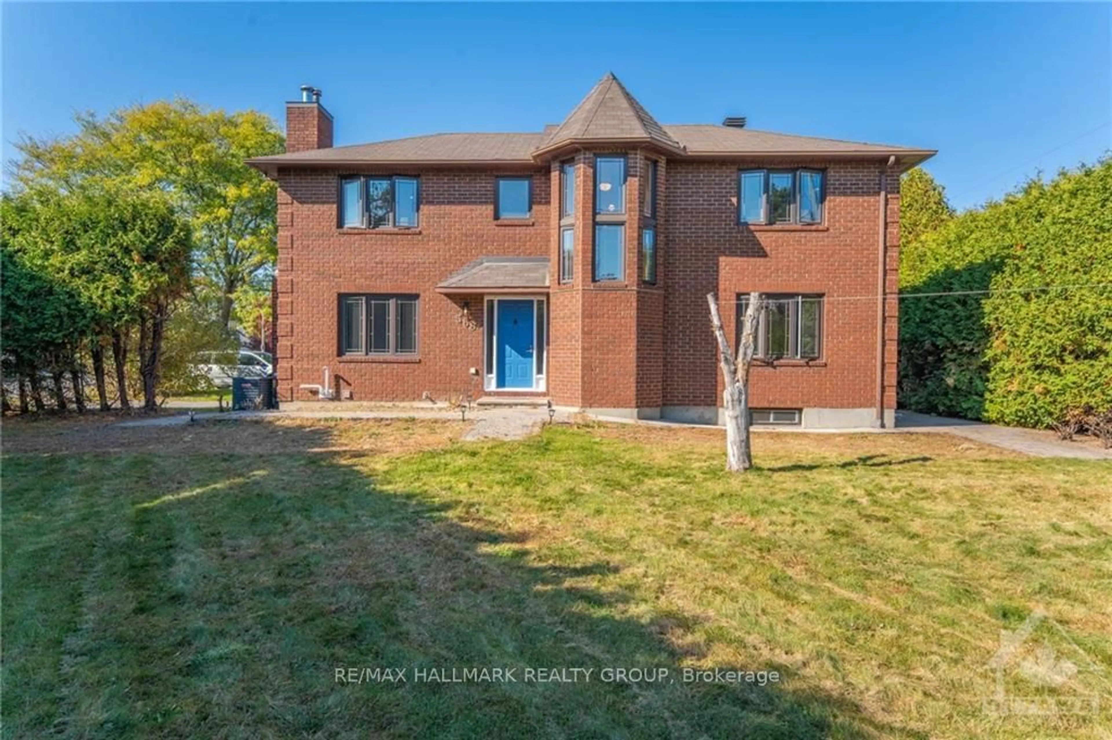 Home with brick exterior material for 366 PICKFORD Dr, Kanata Ontario K2L 3P1