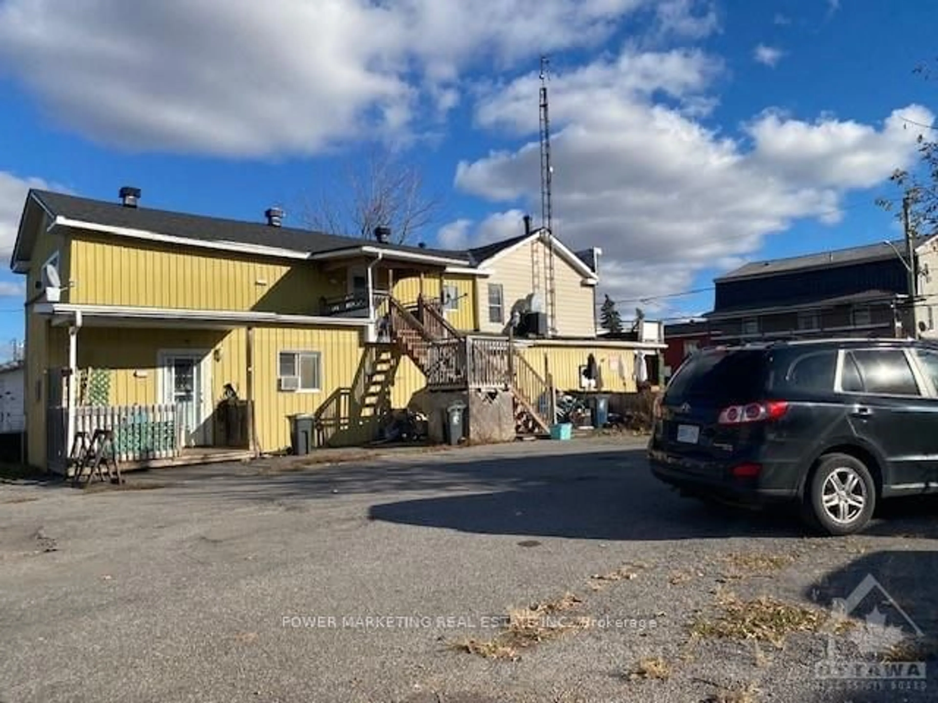 Frontside or backside of a home, the street view for 350 ST PHILLIPE St, Alfred and Plantagenet Ontario K0B 1A0