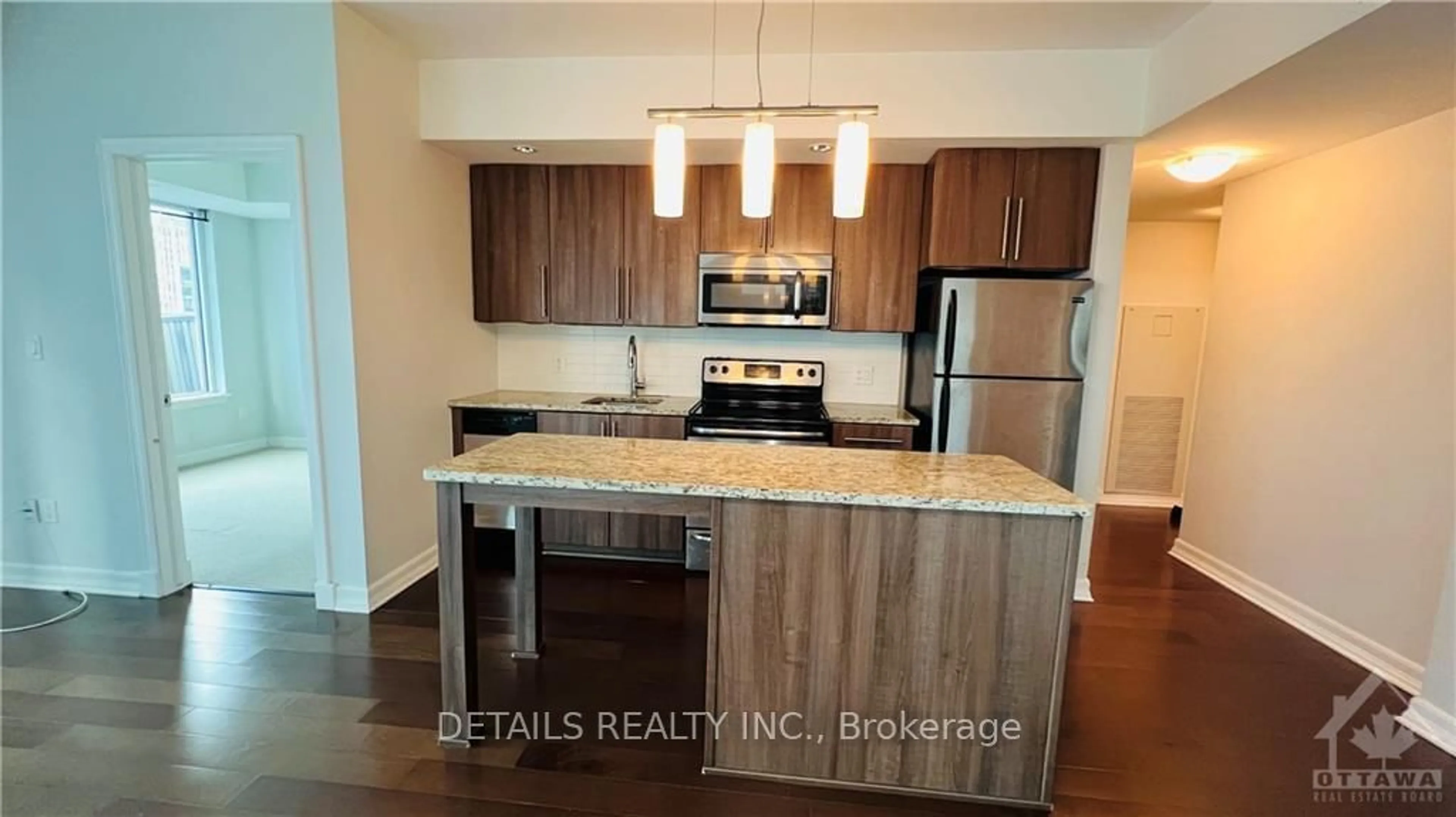 Open concept kitchen for 238 BESSERER St #506, Lower Town - Sandy Hill Ontario K1N 6B1