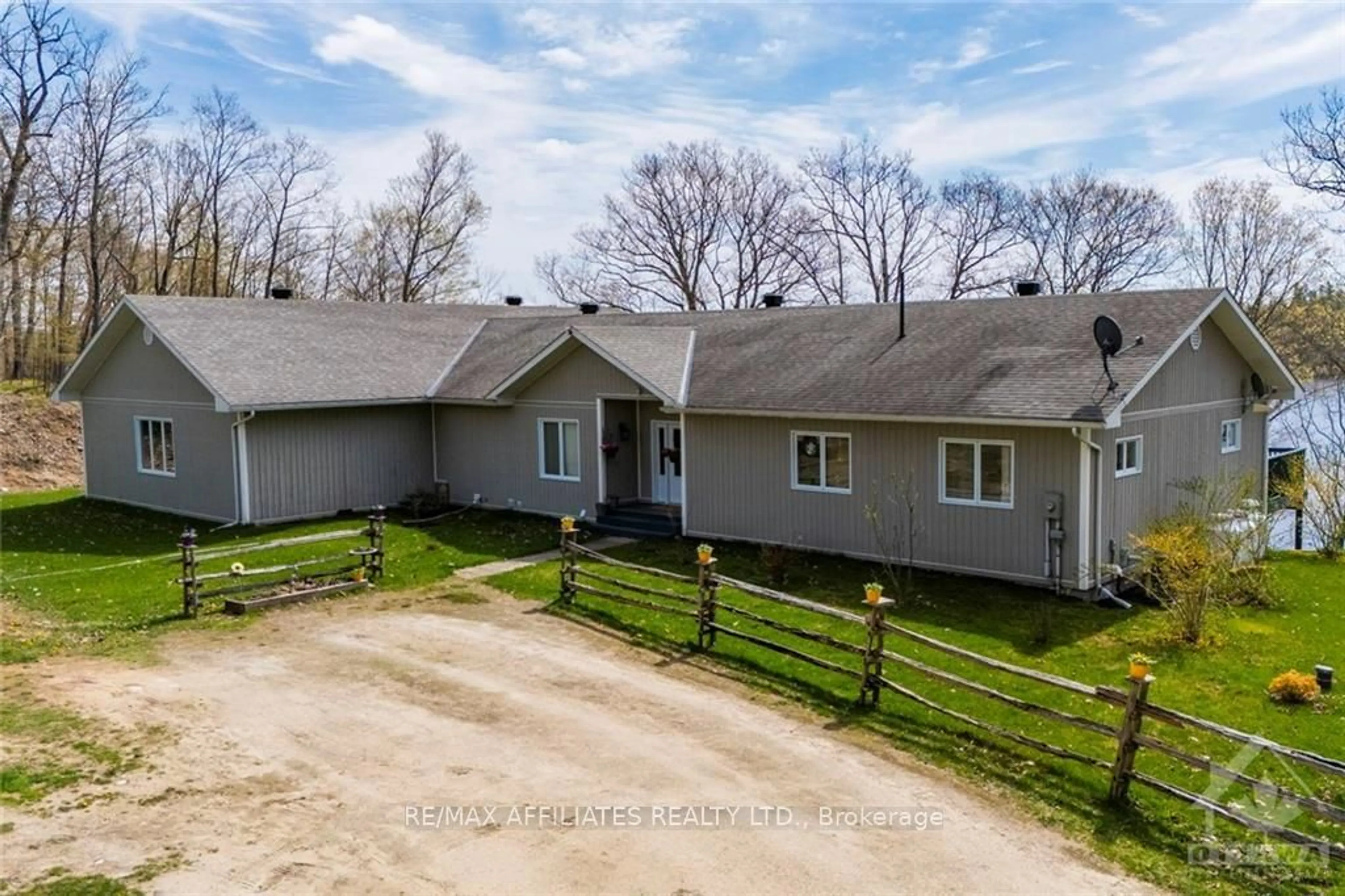 Frontside or backside of a home, cottage for 616 NEW YORK Lane, Tay Valley Ontario K0G 1A0