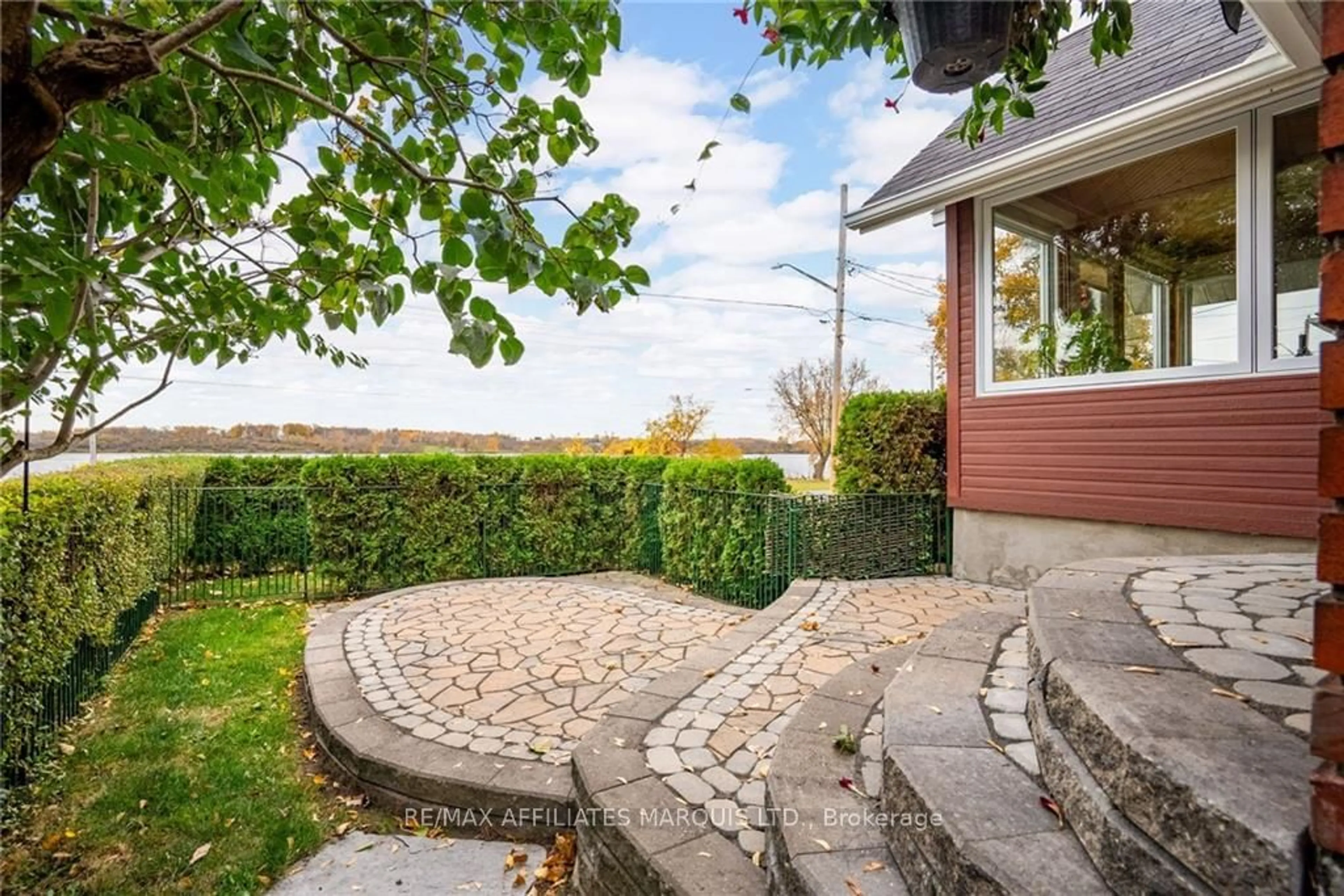 Patio, cottage for 1410 MONTREAL Rd, Cornwall Ontario K6H 1E7