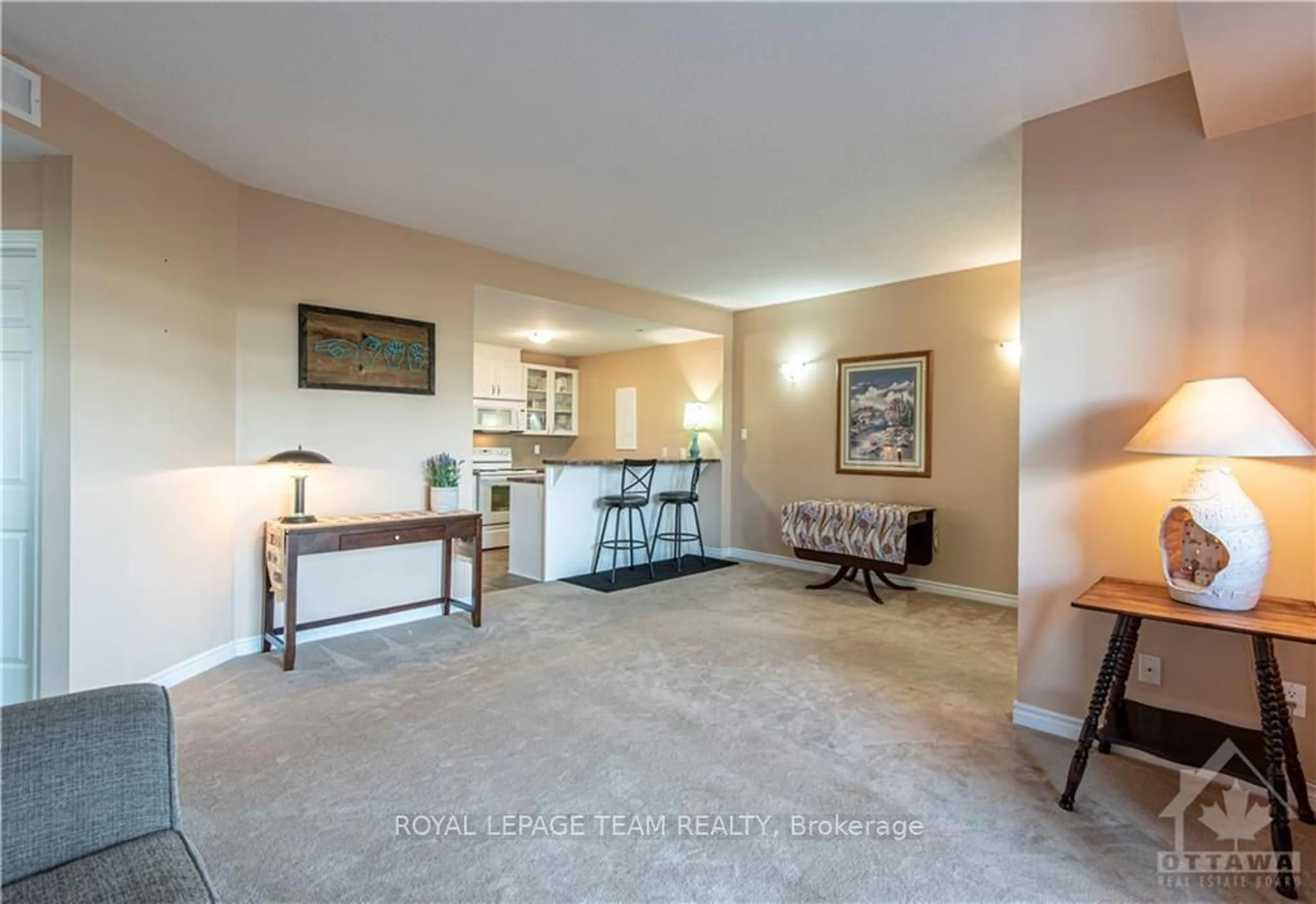 Indoor foyer, carpet floors for 900 WHITE ALDER Ave #A, Blossom Park - Airport and Area Ontario K1T 0K5