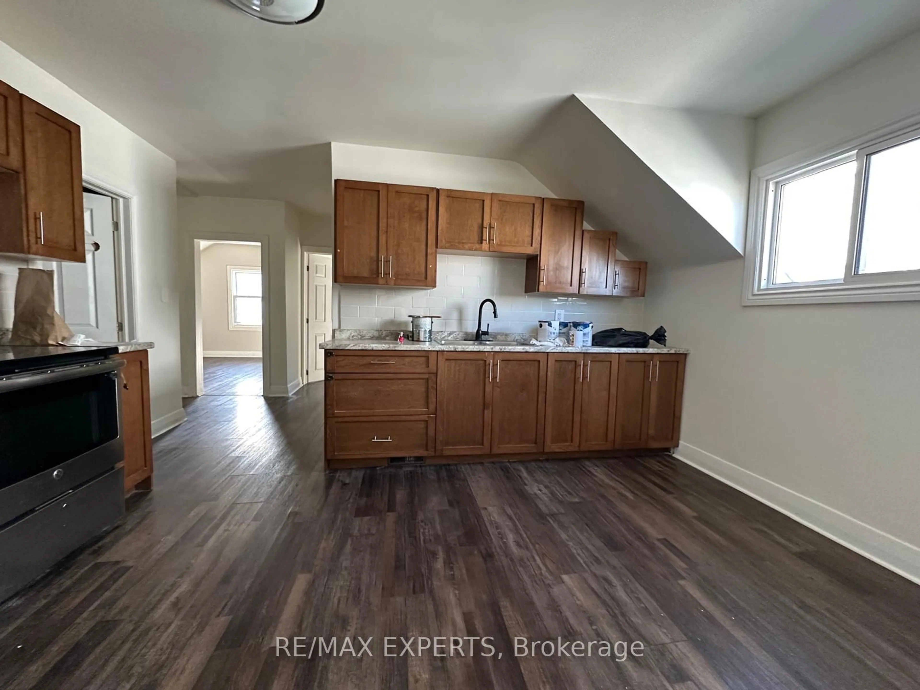 A pic of a room, wood floors for 108 King St, Sudbury Remote Area Ontario P3C 5G9