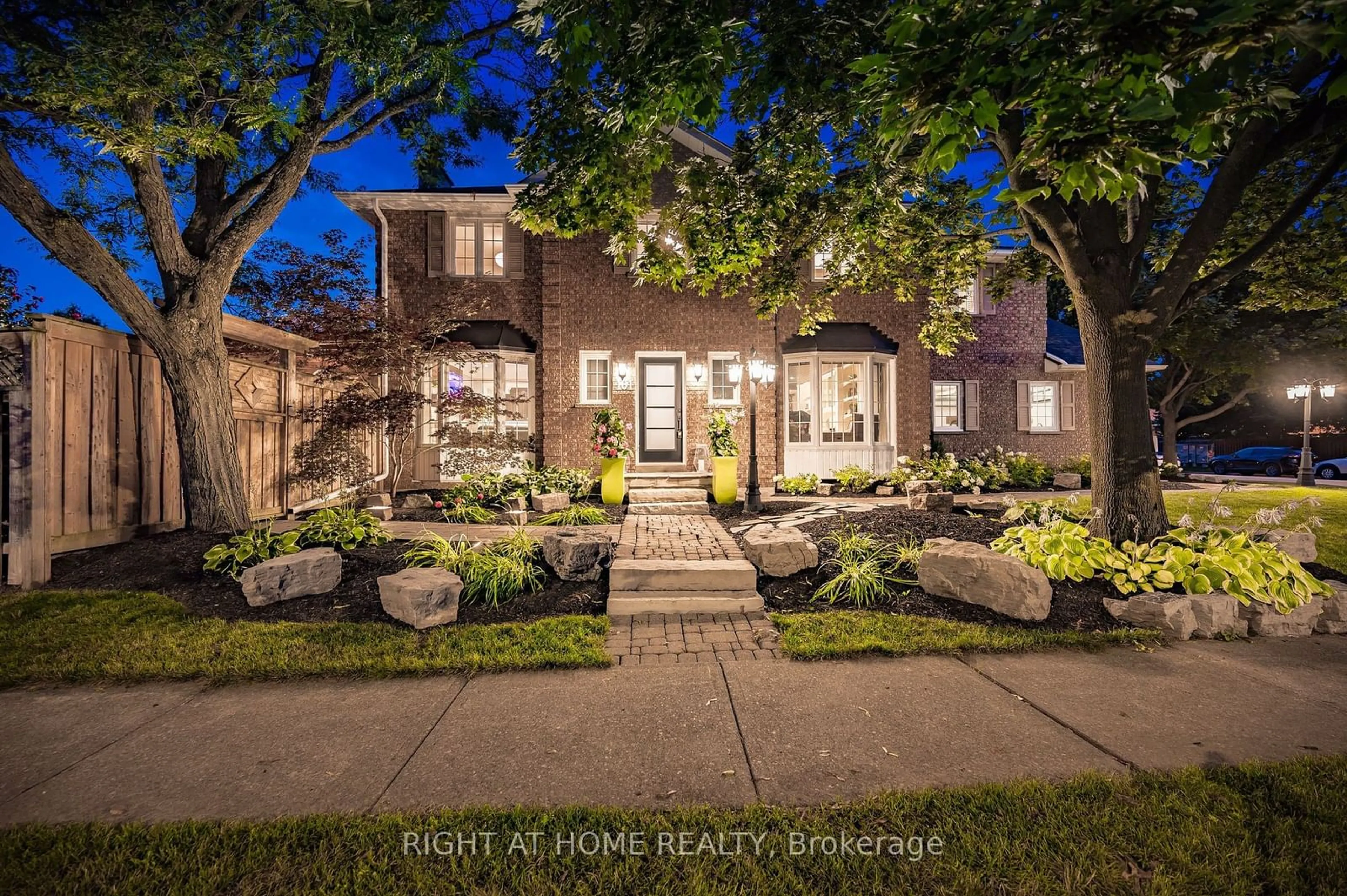 Home with brick exterior material for 101 Boulding Ave, Hamilton Ontario L8B 0M3