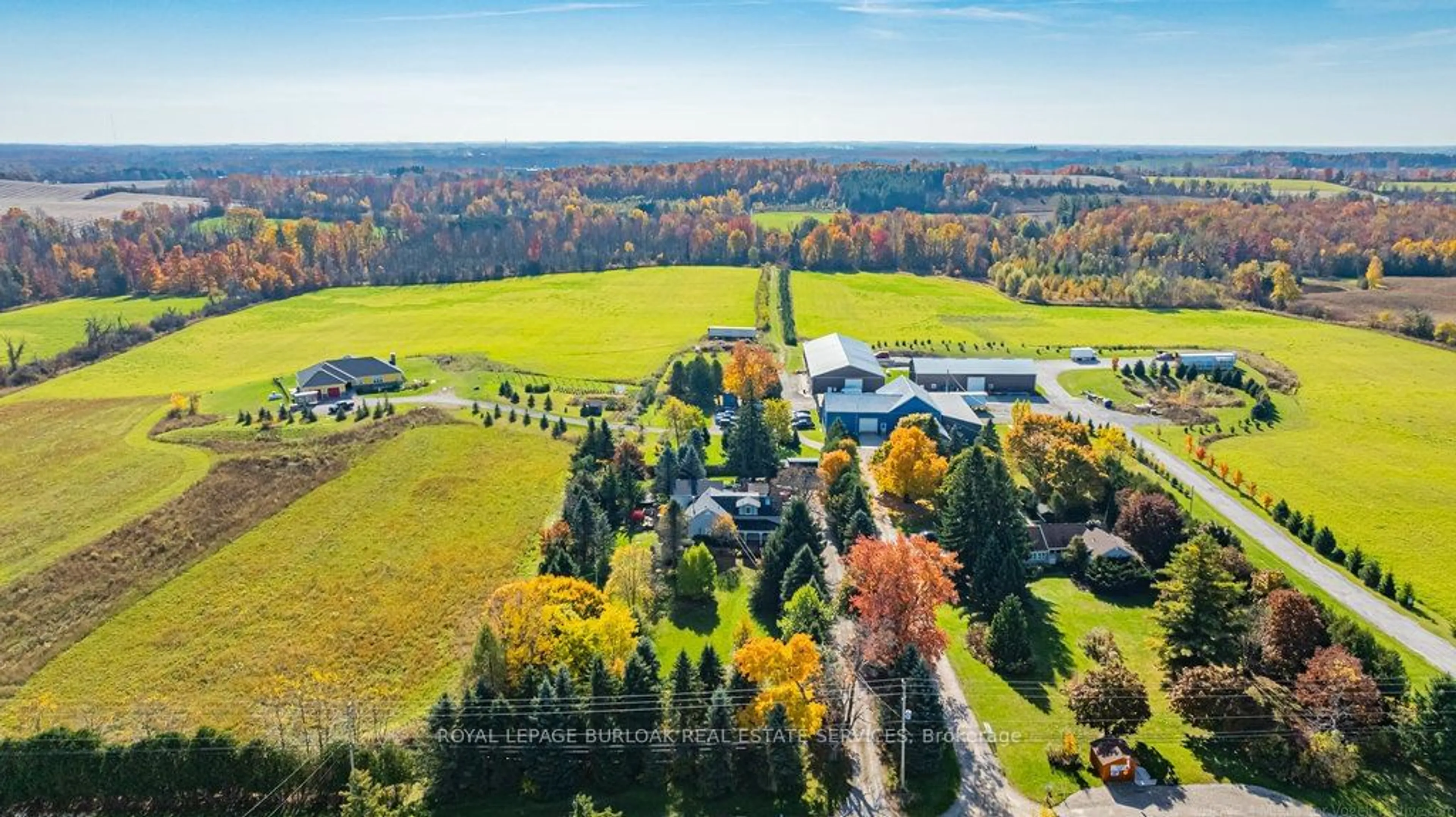 A pic from exterior of the house or condo, the fenced backyard for 1000 8th Concession Rd, Hamilton Ontario N0B 2J0