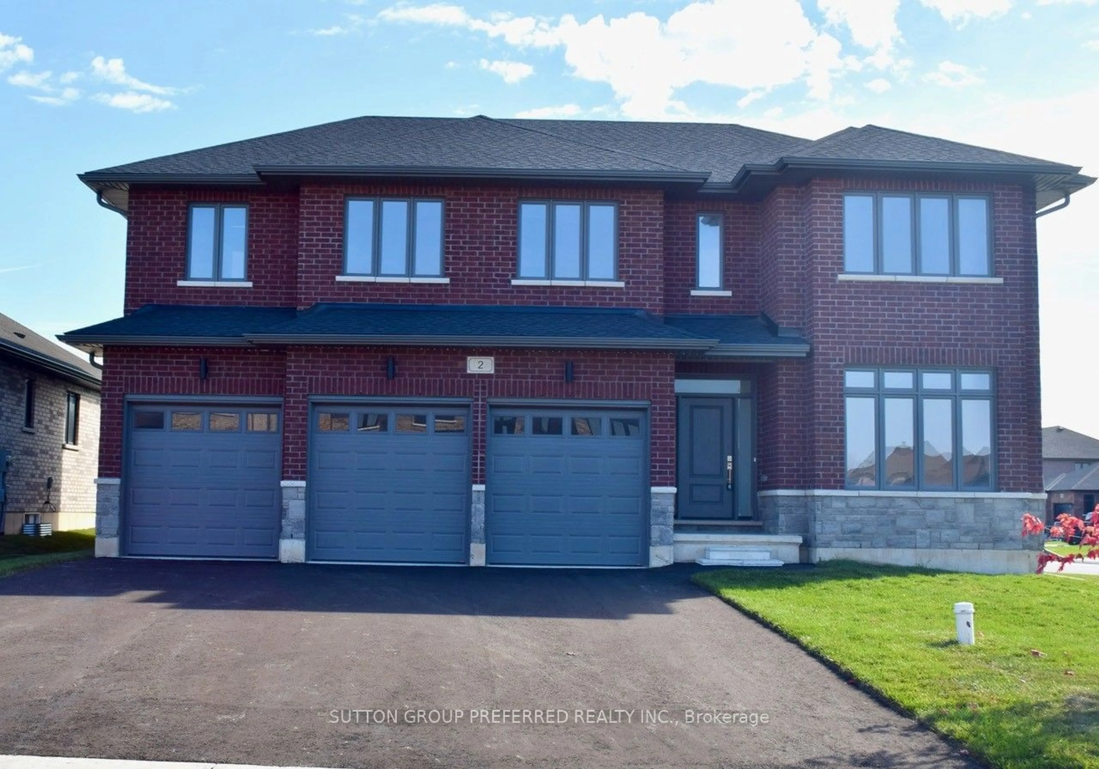 Frontside or backside of a home, the street view for 2 Bouw Pl, Dutton/Dunwich Ontario N0K 1J0