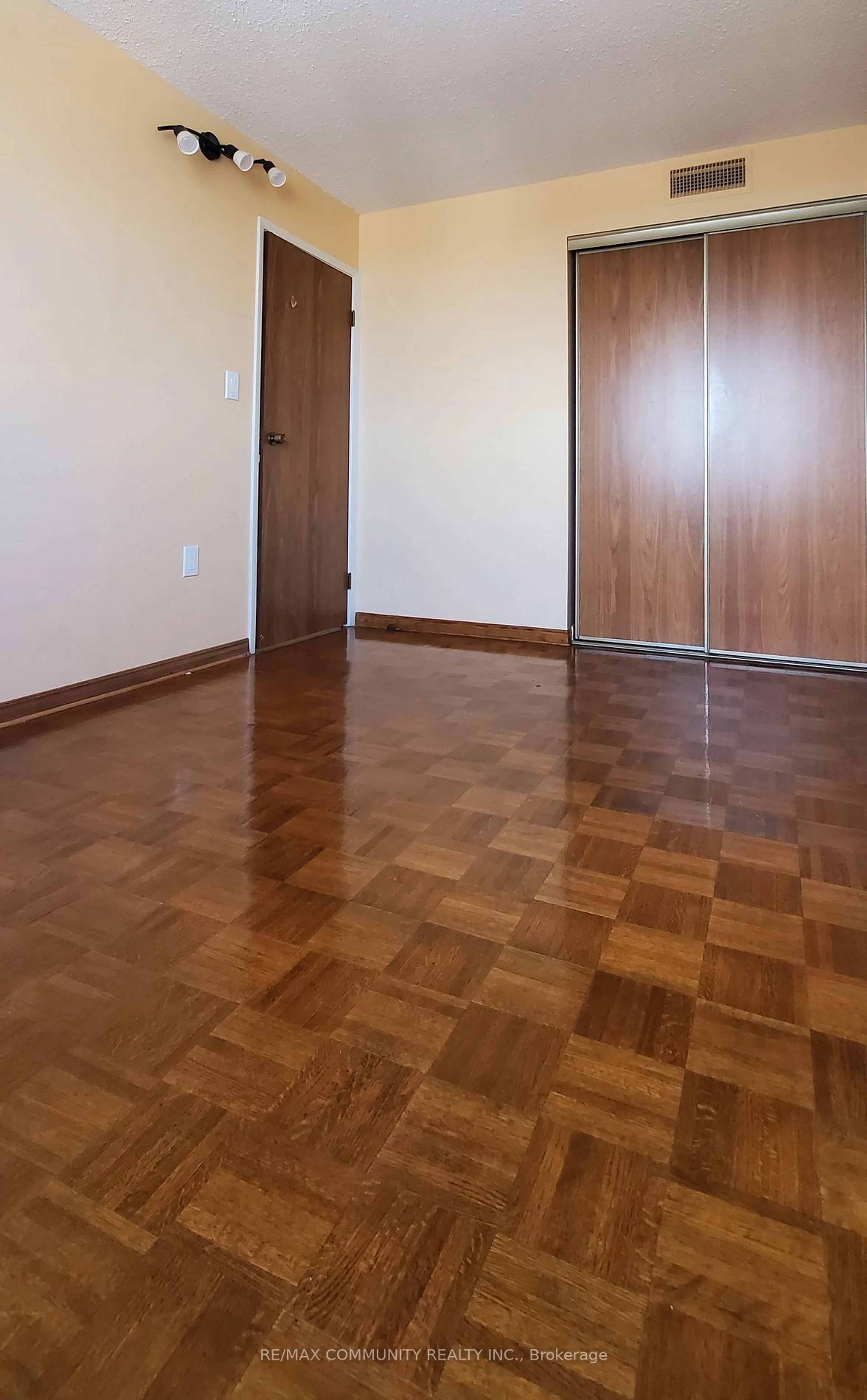 A pic of a room, wood floors for 380 Pelissier St #2401, Windsor Ontario N9A 6V7