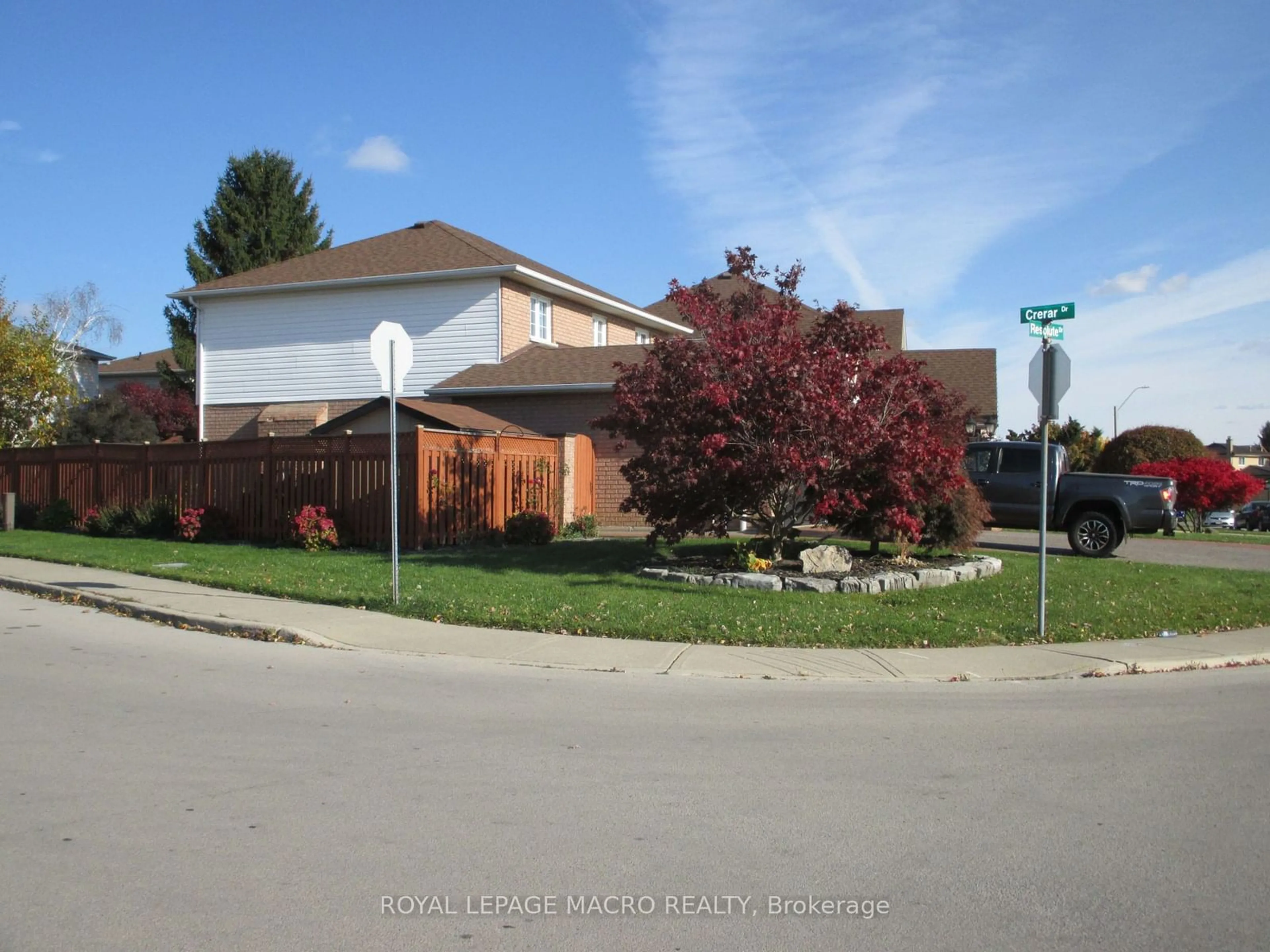 Frontside or backside of a home, the street view for 22 Resolute Dr, Hamilton Ontario L9A 5G4