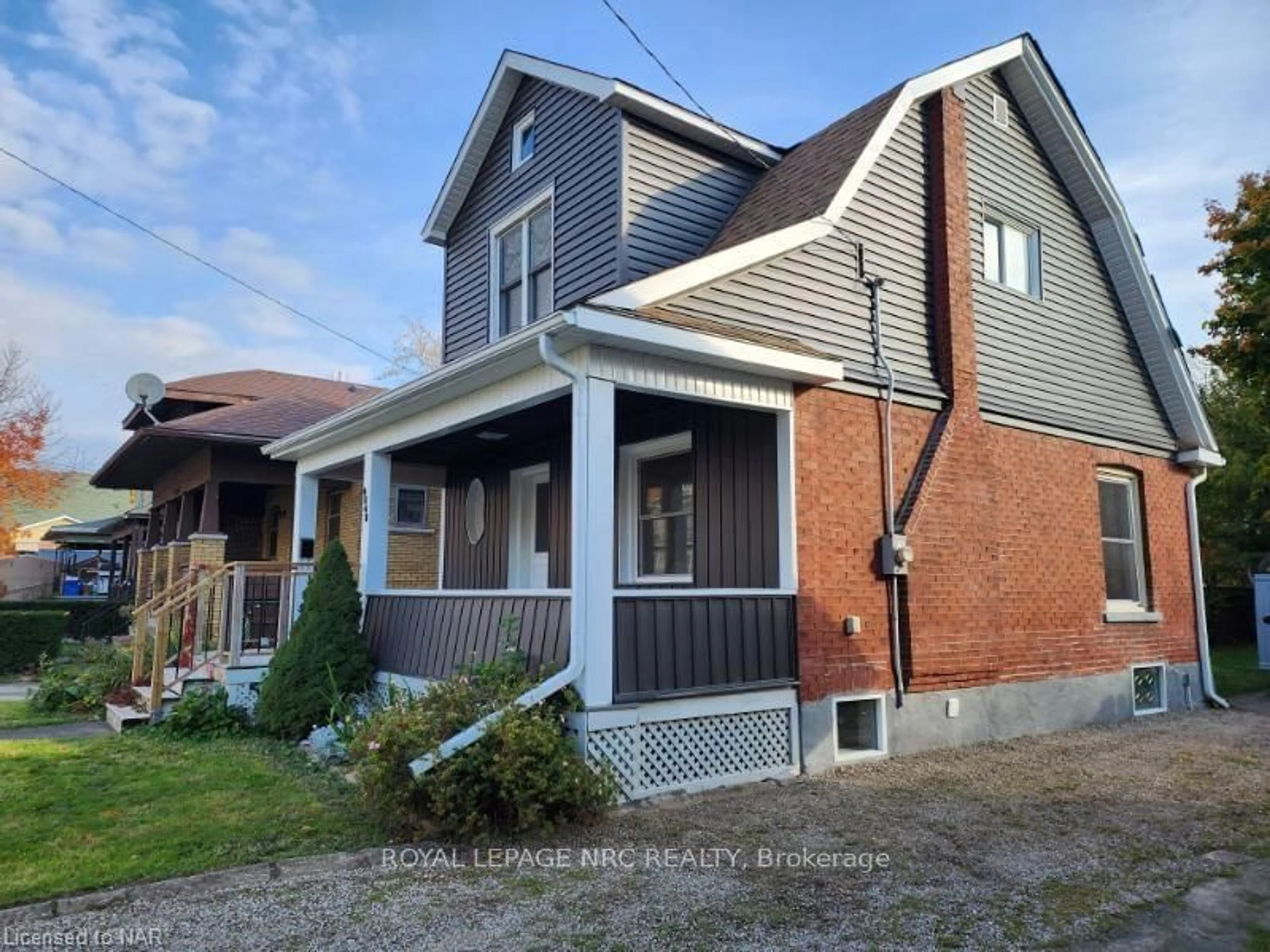 Frontside or backside of a home, cottage for 4848 SECOND Ave, Niagara Falls Ontario L2E 4J1