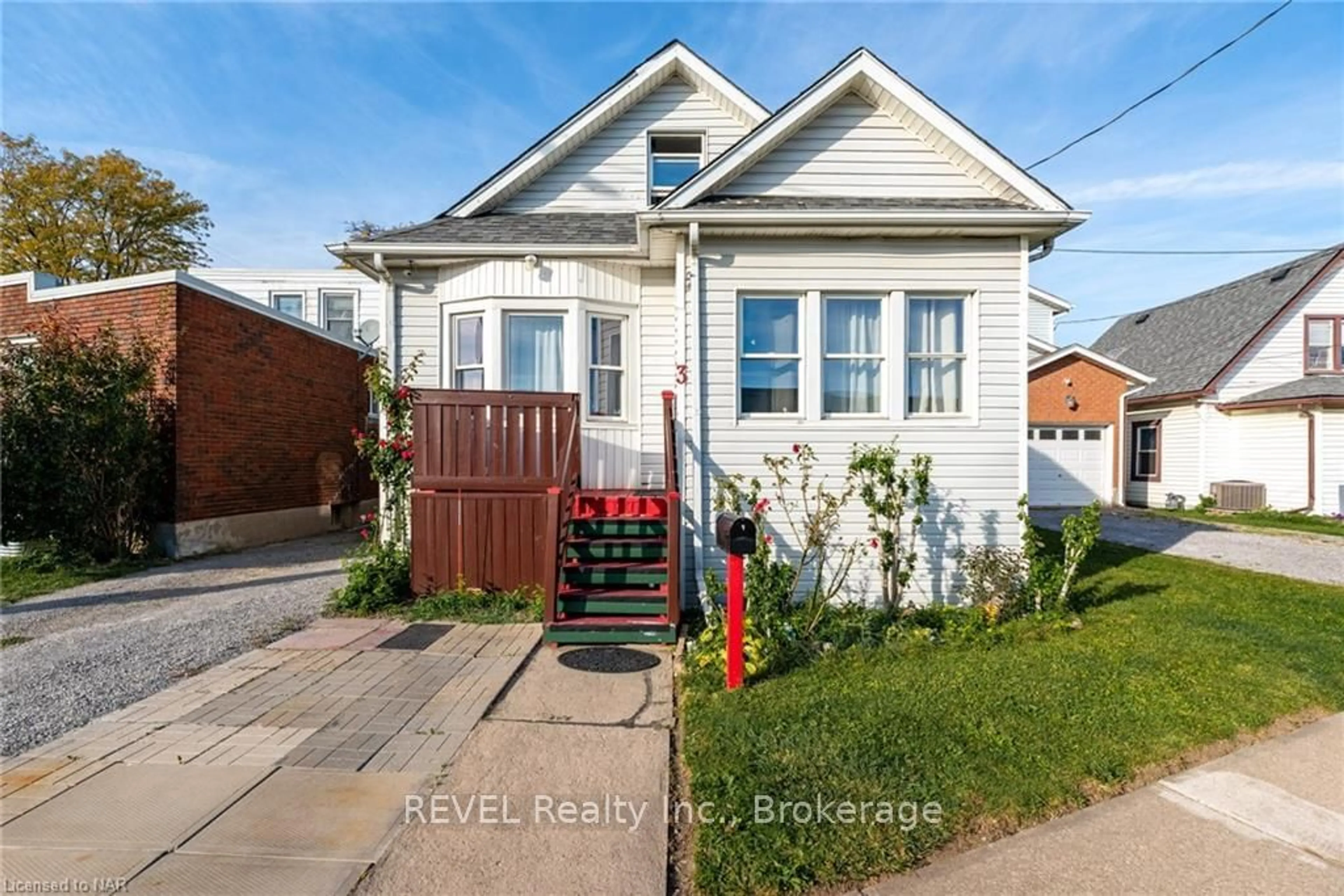 Frontside or backside of a home, the fenced backyard for 3 DELAWARE Ave, St. Catharines Ontario L2M 5L7