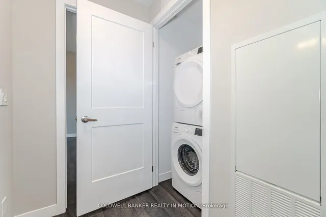 Additional property image - 15 Queen St Unit 303