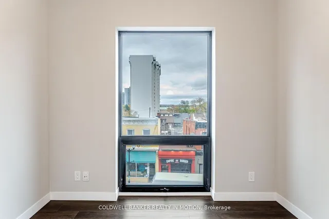 Additional property image - 15 Queen St Unit 303