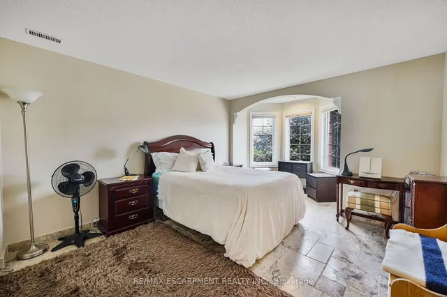 Additional property image - 491-493 Dewitt Rd