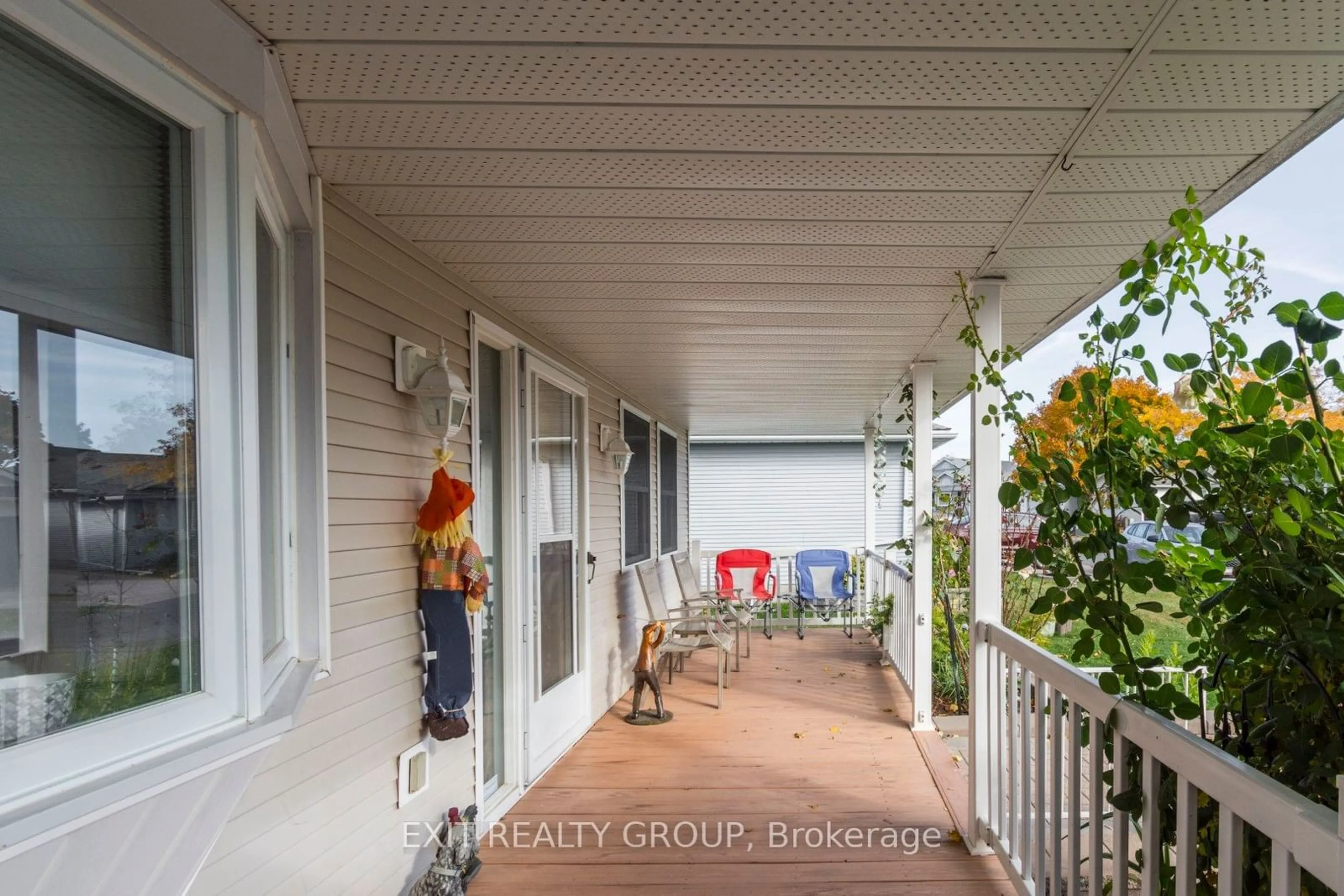 Indoor entryway for 36 Cretney Dr, Prince Edward County Ontario K0K 3L0